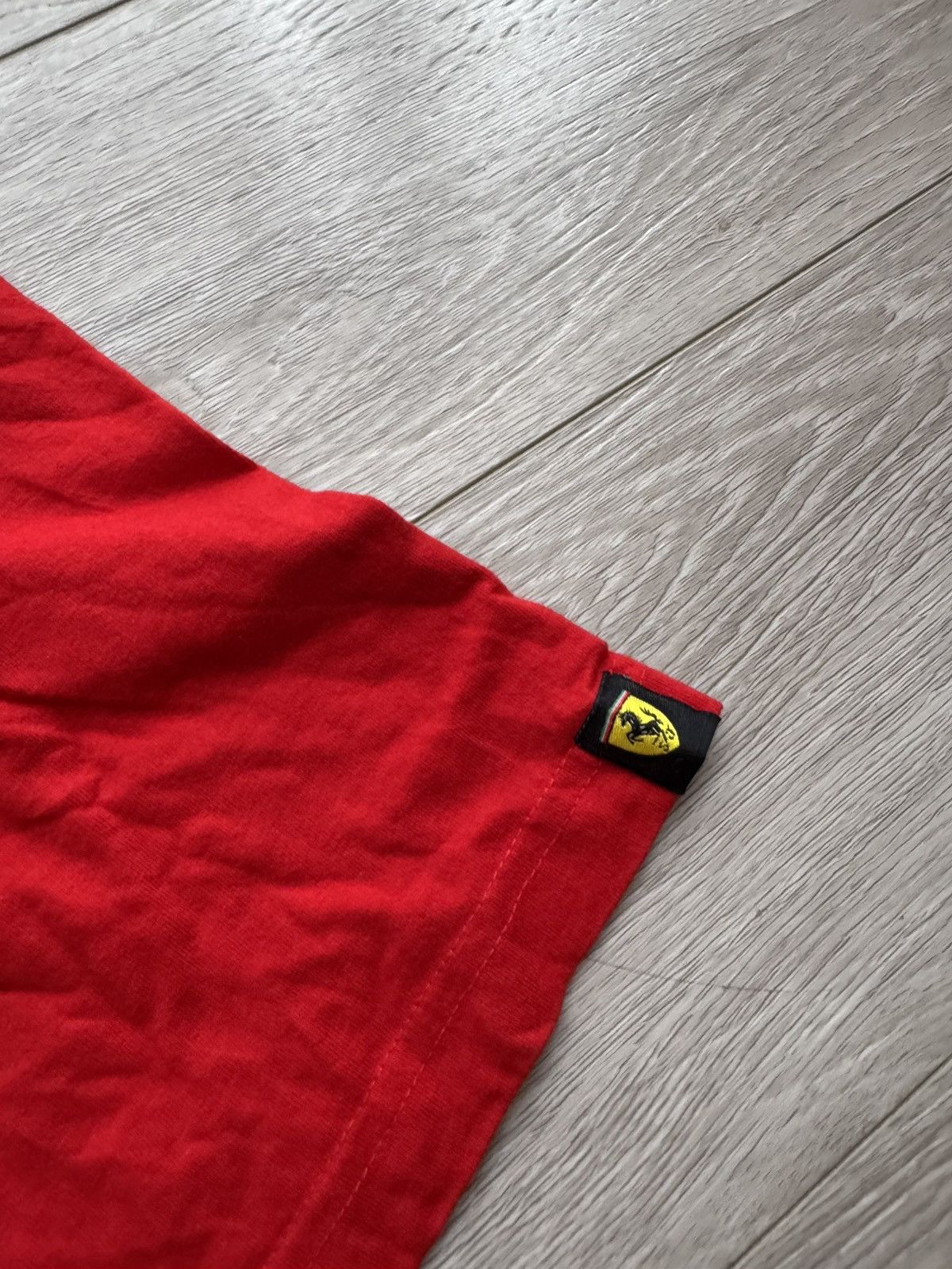 Ferrari Vintage Ferrari t-shirt 1999 F1 world champion streetwear Size US L / EU 52-54 / 3 - 6 Thumbnail