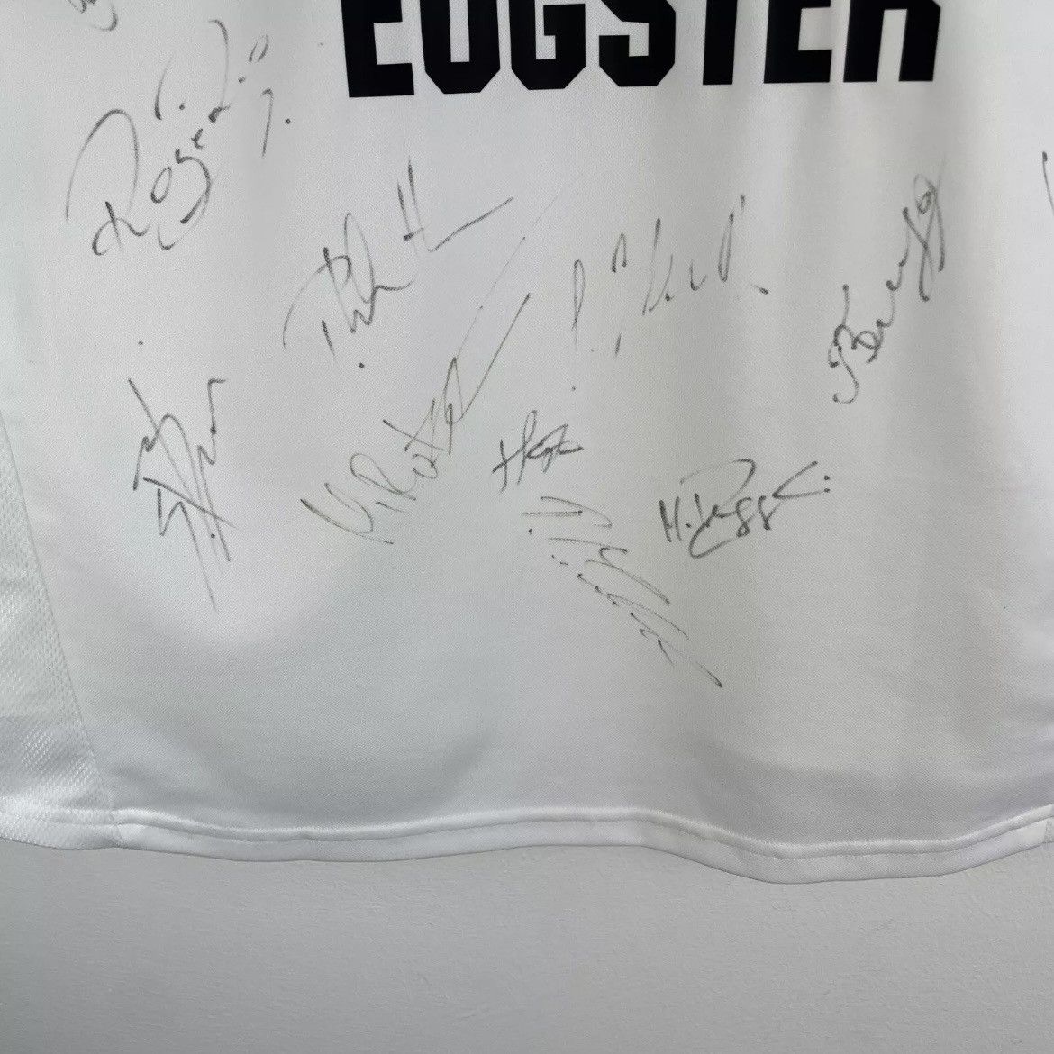 Adidas Vintage FC Wil Adidas Home Signed Jersey Shirt 2002/2003 Size US L / EU 52-54 / 3 - 20 Thumbnail