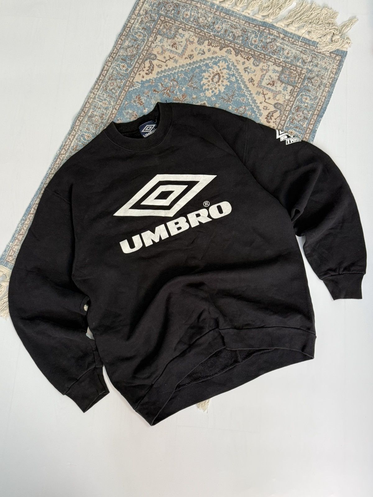 Umbro Iconic 90s Umbro Vintage Big Logo Sweatshirt Size US L / EU 52-54 / 3 - 1 Thumbnail