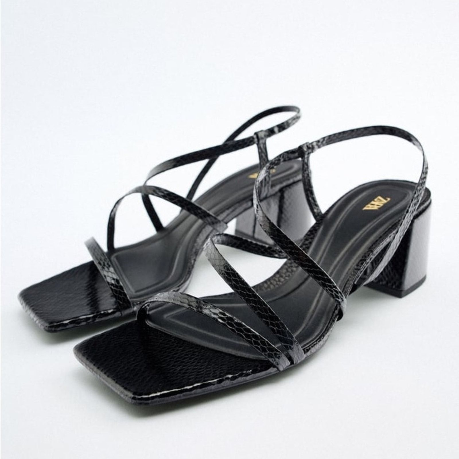Zara ZARA MID HEIGHT BLOCK HEEL SANDALS BLACK Size US 6.5 / IT 36.5 - 4 Thumbnail