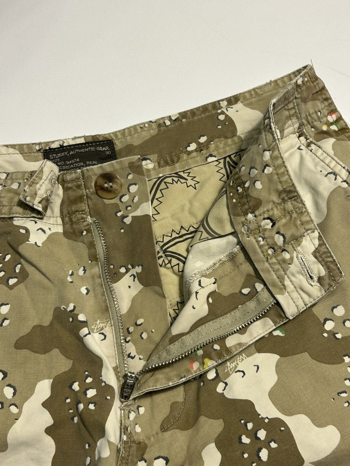 Stussy × Vintage Stussy Vintage Cargo Shorts Camo Mens Size 30 Size US 30 / EU 46 - 14 Thumbnail