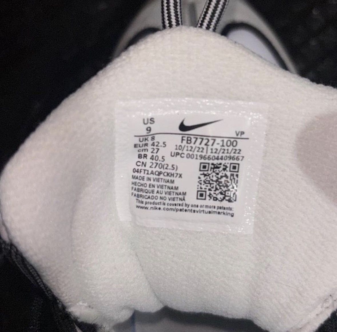 Nike Nike Air Penny II "White and Photon Dust" Size US 9 / EU 42 - 6 Thumbnail