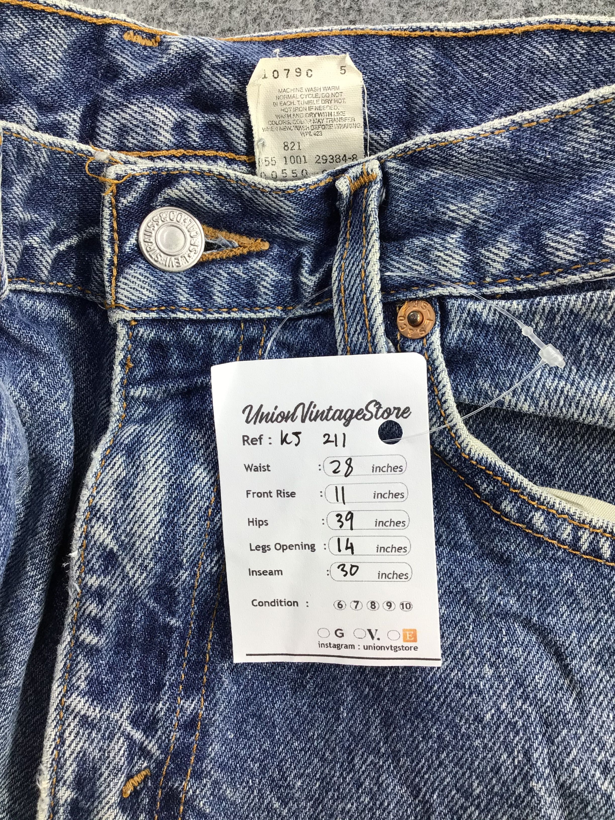 Levi's Vintage Levis 550 Jeans Dirty Faded Blue KJ211 Size US 29 - 12 Thumbnail