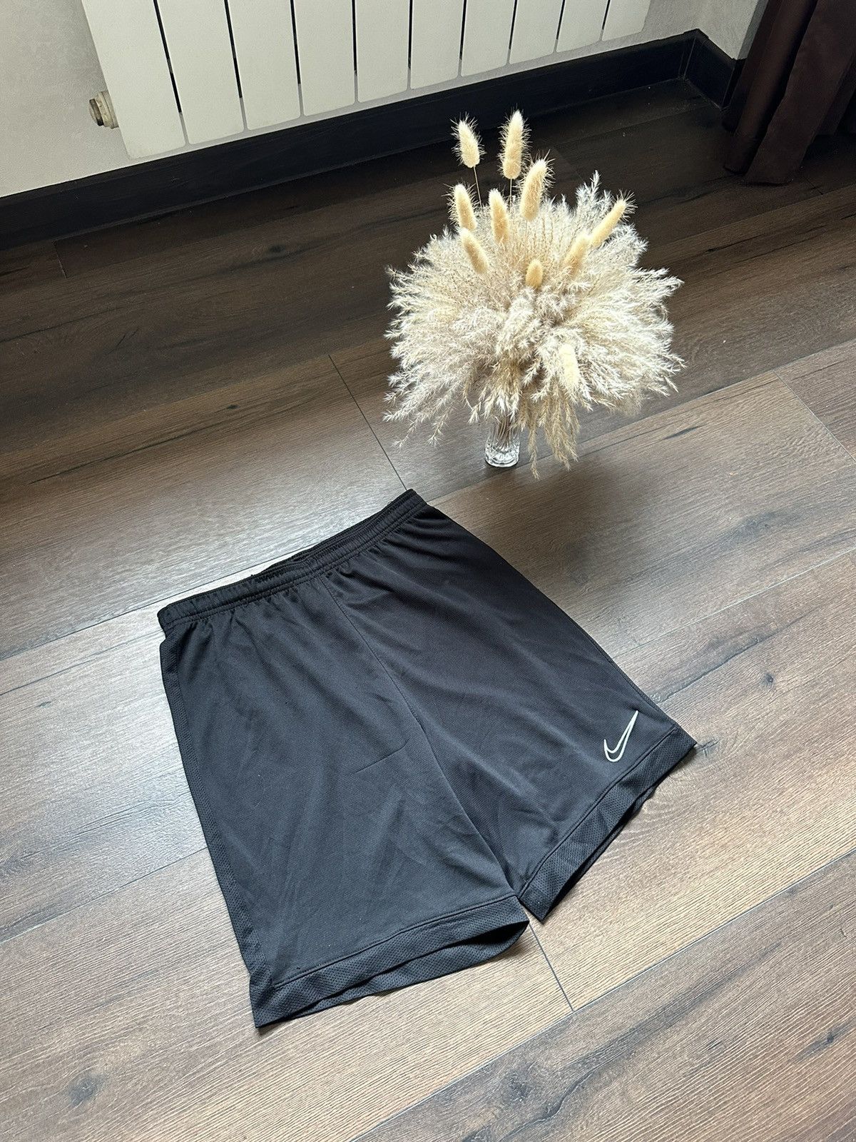 Nike × Vintage Vintage Nike Shorts Logo Size US 33 - 1 Thumbnail
