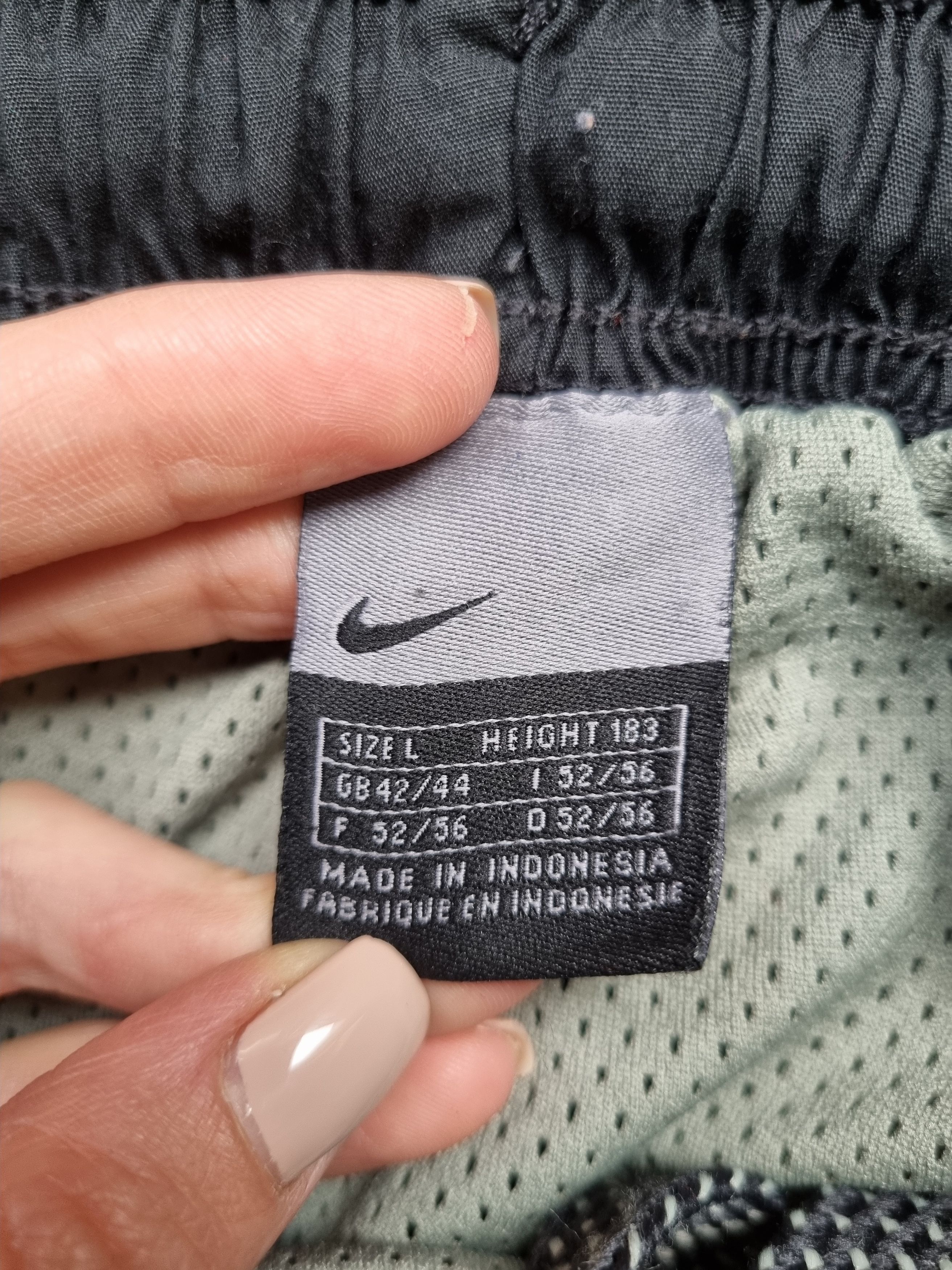 Nike × Vintage 90s Rare Nike Swoosh Nylon Sport Trousers Pants Size US 32 / EU 48 - 15 Thumbnail