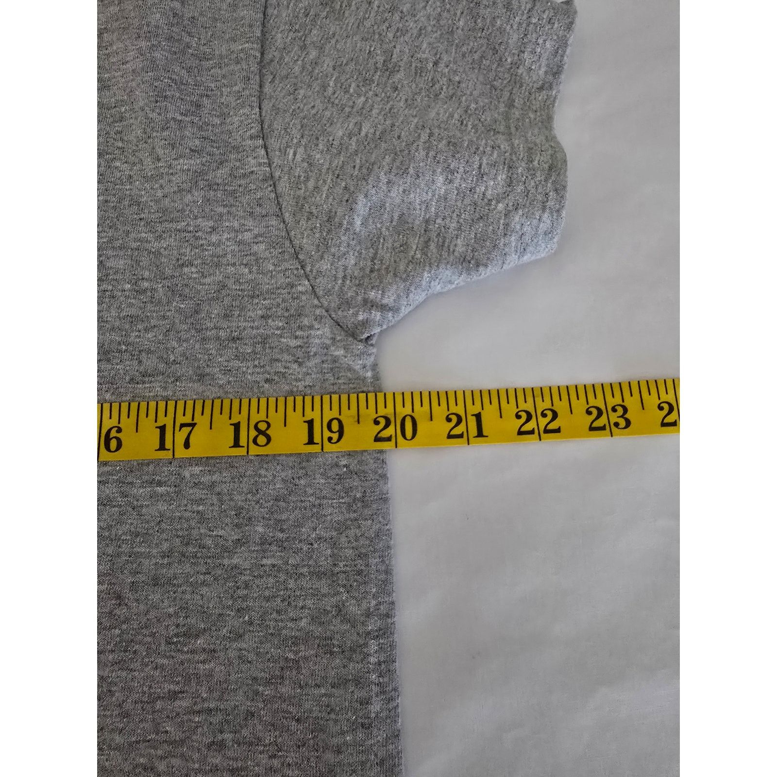 Vintage Vintage Ski Shirt Womens M Steamboat Graphic Gray Vneck Tee Size S / US 4 / IT 40 - 5 Thumbnail