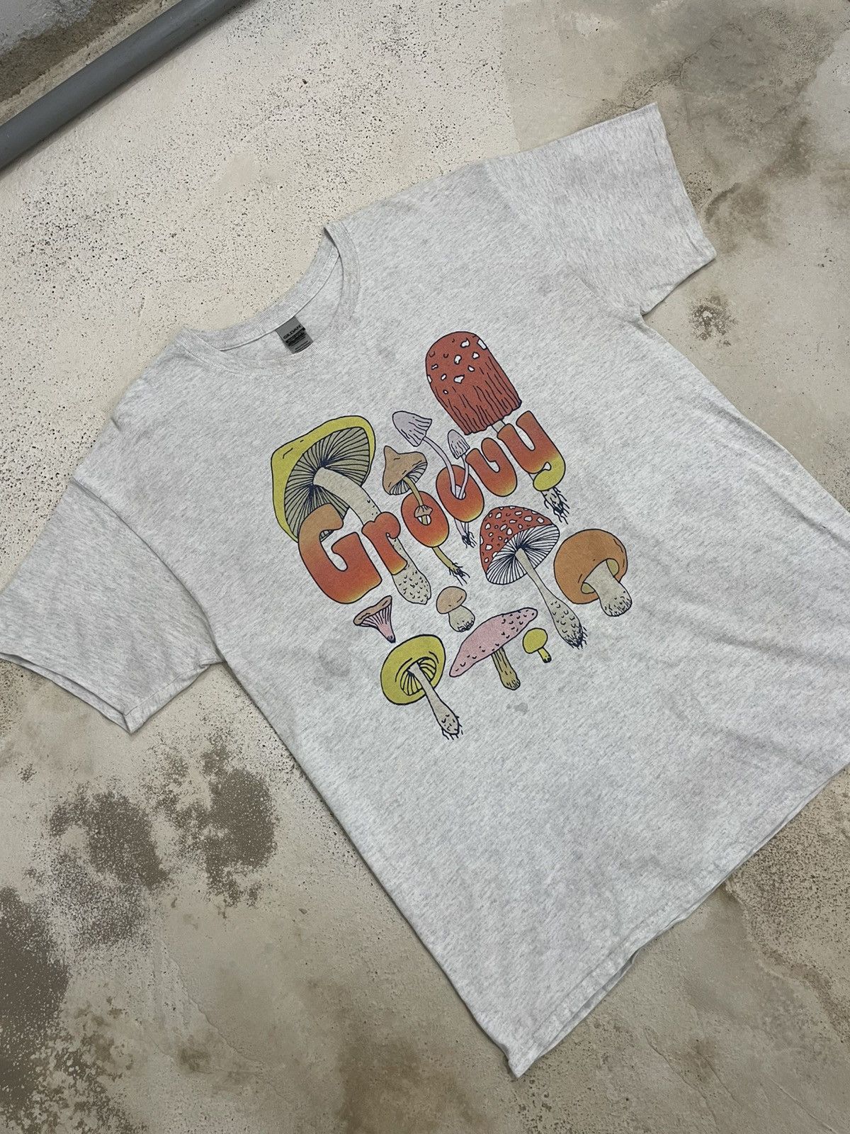 Gildan Groovy Mushroom Motive Art Gildan Printed Marks Washed Tee Size US L / EU 52-54 / 3 - 3 Thumbnail