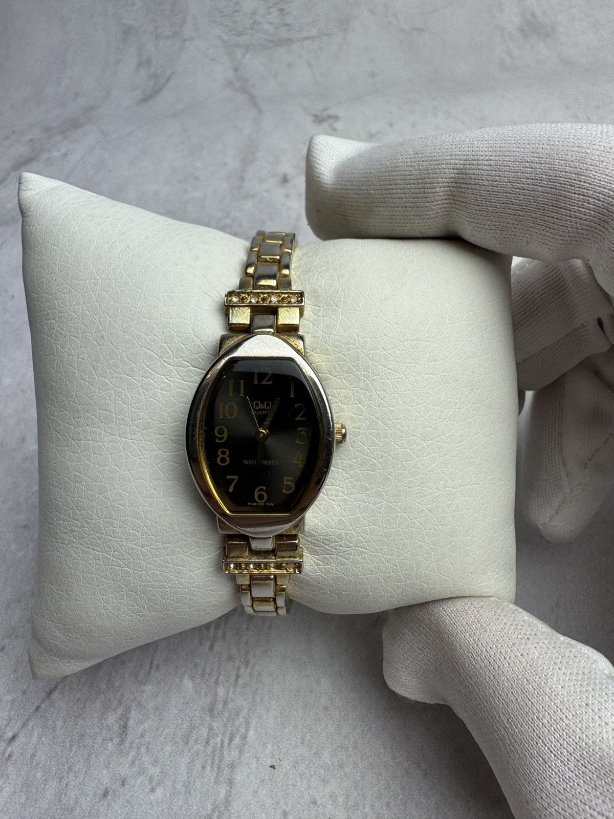 Japanese Brand × Vintage Q&Q Futuristic Japanese Style Watch Size ONE SIZE - 1 Thumbnail