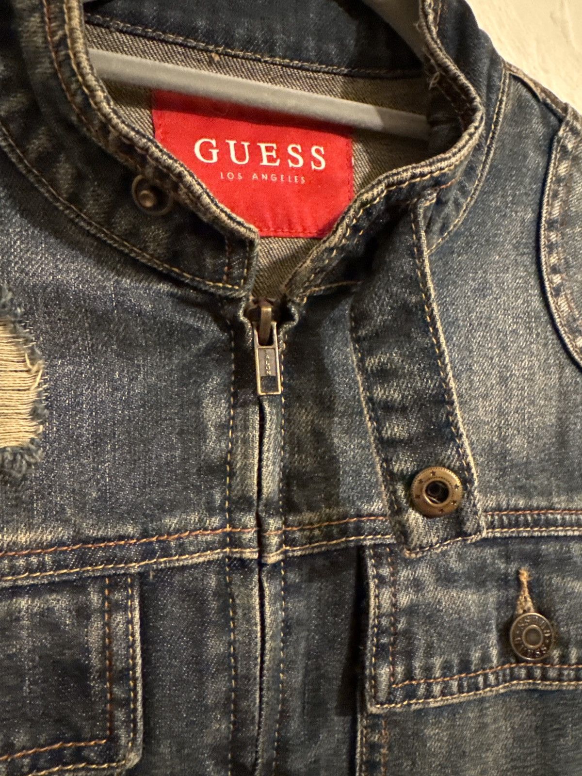 Guess Guess Distressed Denim Jacket – Classic Moto Style Size US S / EU 44-46 / 1 - 4 Thumbnail