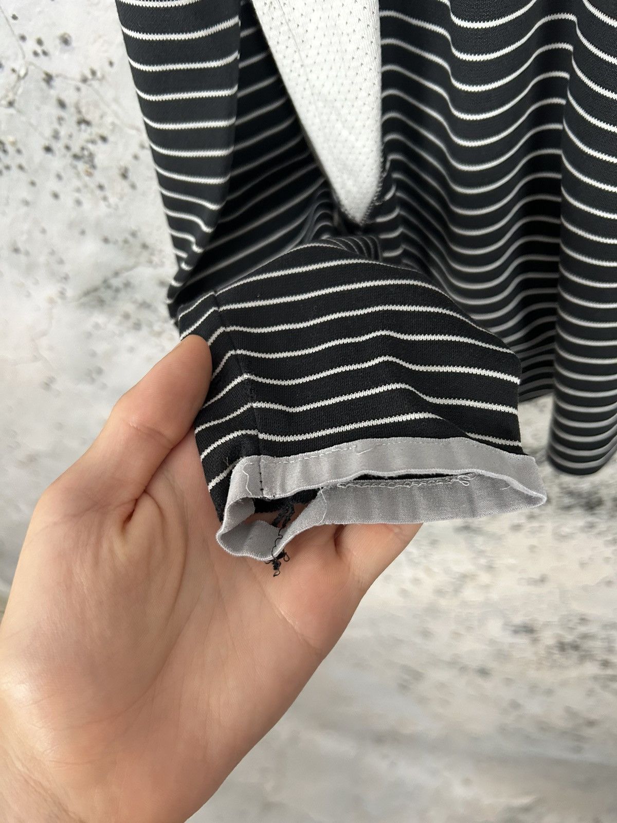Nike Vintage Nike Stripped Jersey Longsleeve Sportswear Hype Size US L / EU 52-54 / 3 - 9 Thumbnail
