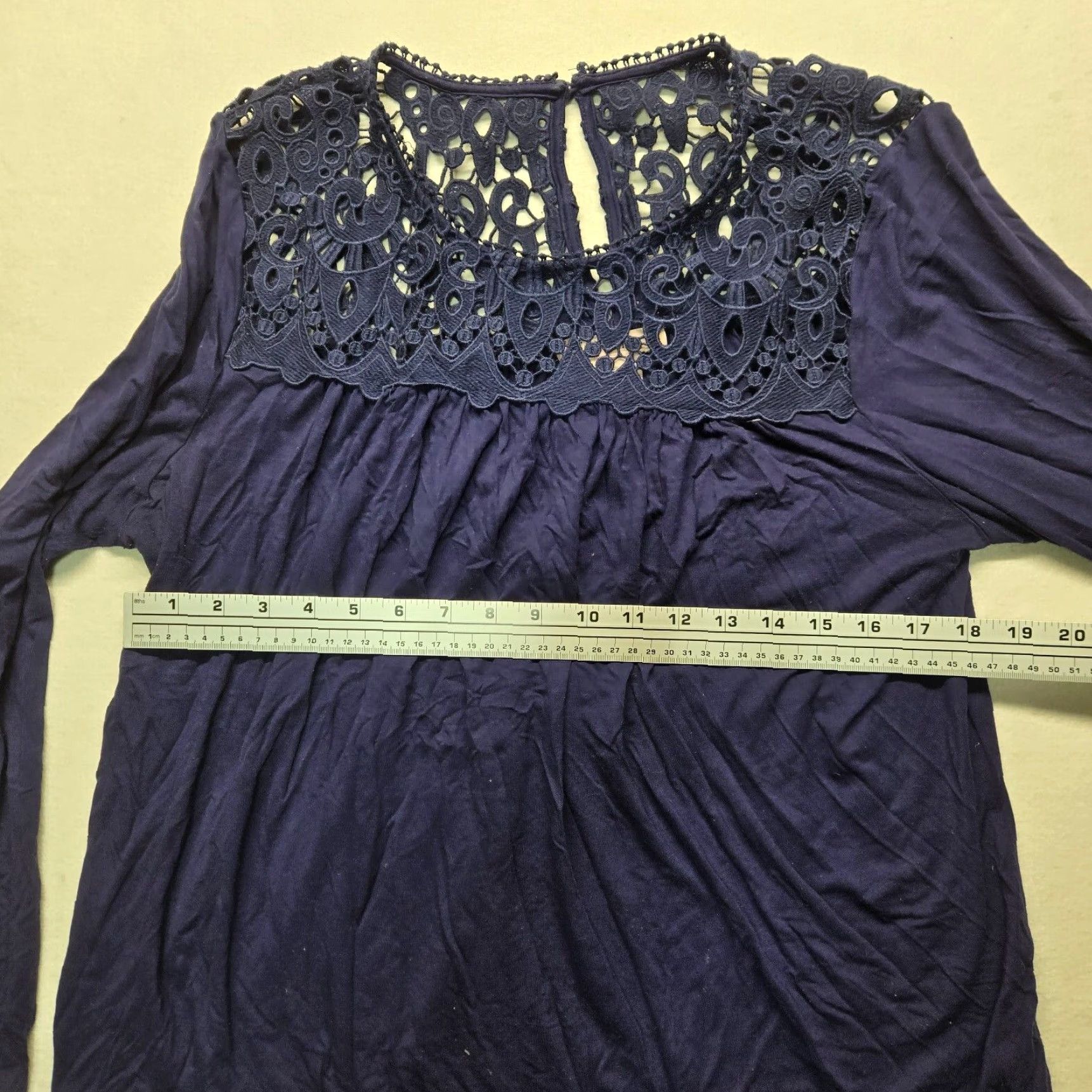 Vintage VINTAGE Philosophy Women's Blouse Long Sleeve Lace Navy Blue Size Large | Crochet Accents Casual Office Size L / US 10 / IT 46 - 3 Thumbnail