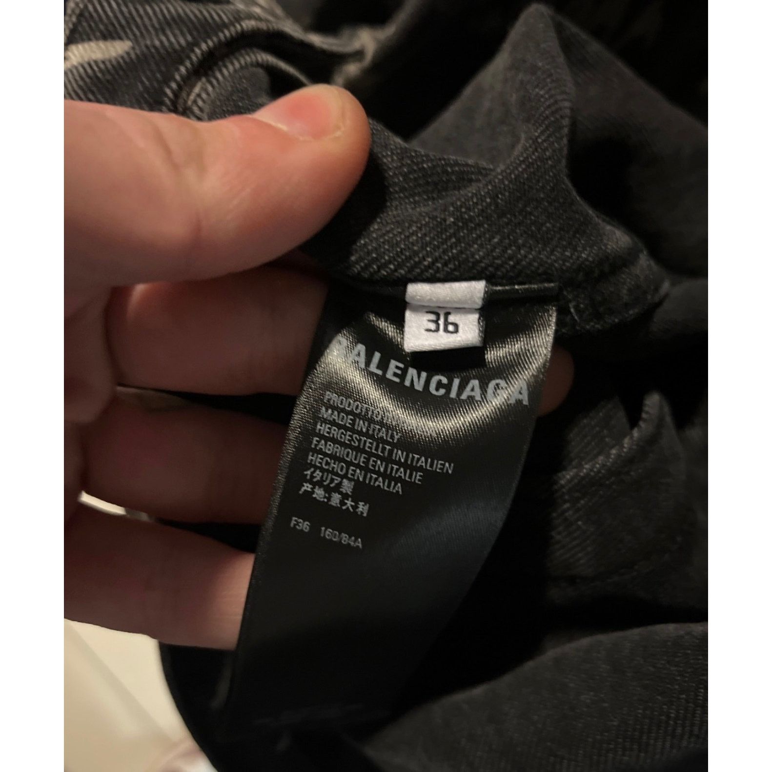 Balenciaga NWOT Balenciaga Black Oversized Denim Jacket IT38/XXS Size XS / US 0-2 / IT 36-38 - 5 Thumbnail
