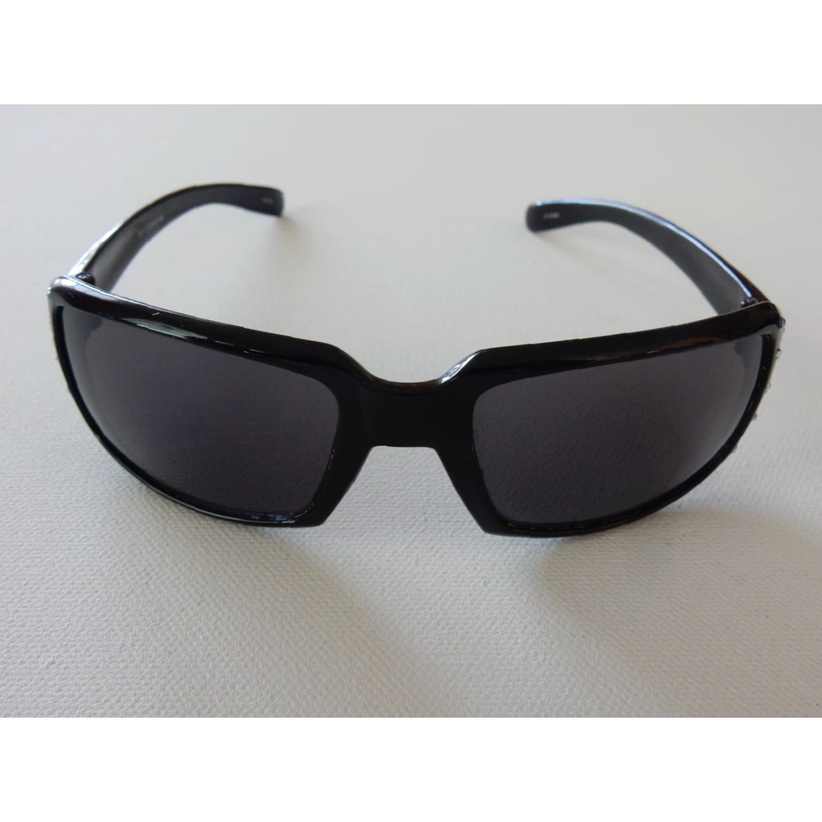 Liz Claiborne Liz Claiborne Women's Sunglasses Black Fashion 2000s Size ONE SIZE - 2 Thumbnail