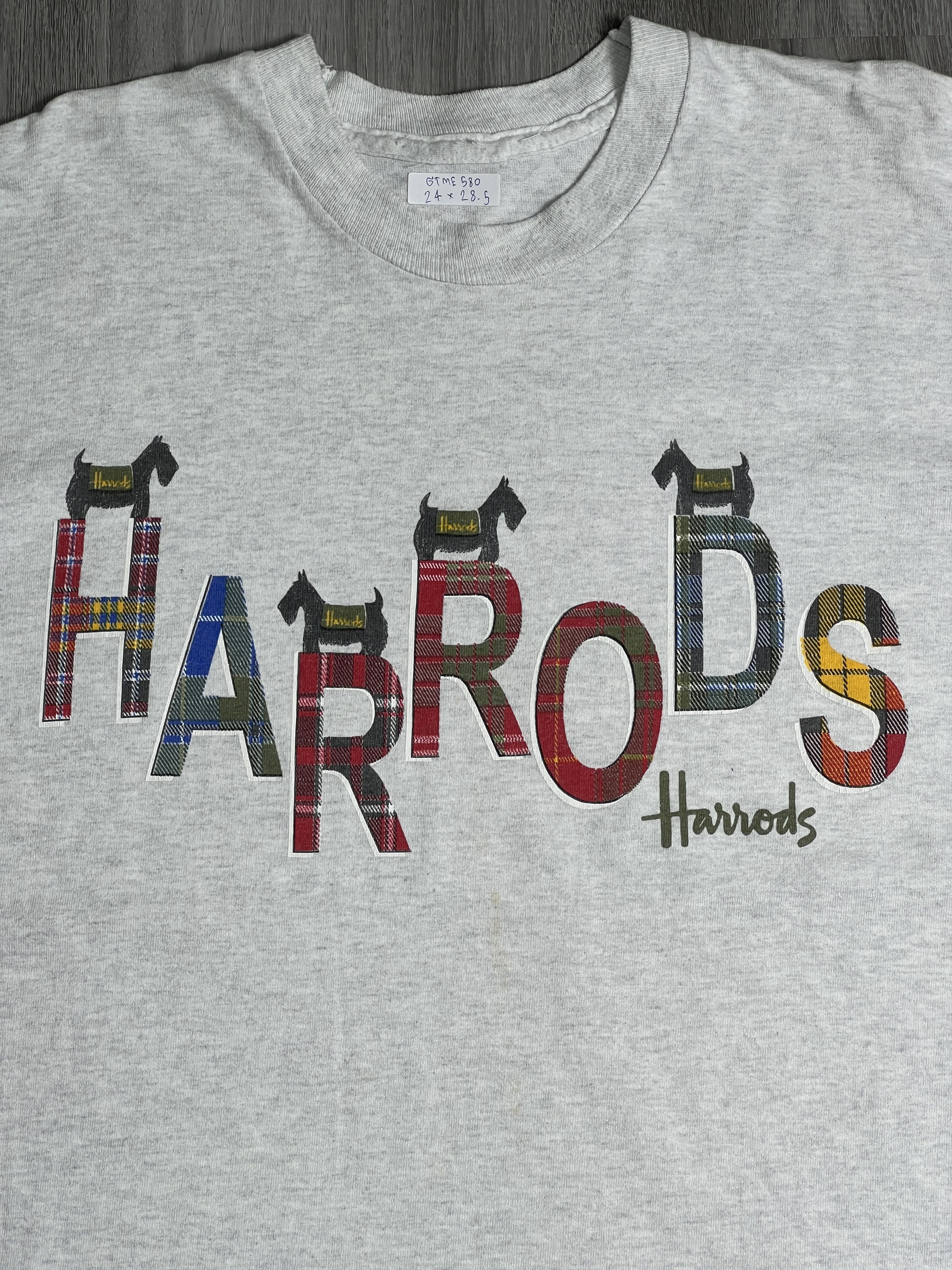 Harrods × Vintage Vintage 90s Harrods Department Graphic Tee GTME580 Size US XL / EU 56 / 4 - 2 Thumbnail
