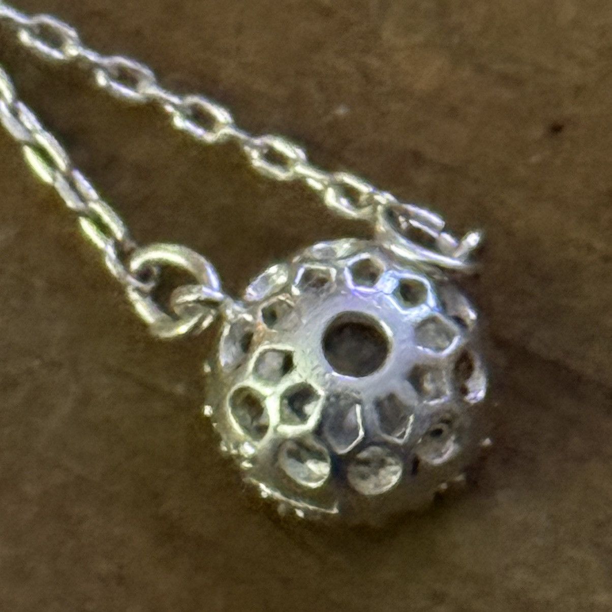 Liz Claiborne Liz Claiborne dainty halo pendant necklace Size ONE SIZE - 6 Thumbnail