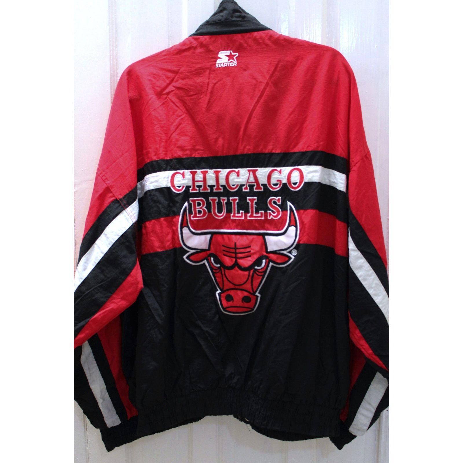 NBA × Starter Chicago Bulls 90s STARTER windbreaker XL red blk NBA vintage Size US XL / EU 56 / 4 - 1 Thumbnail