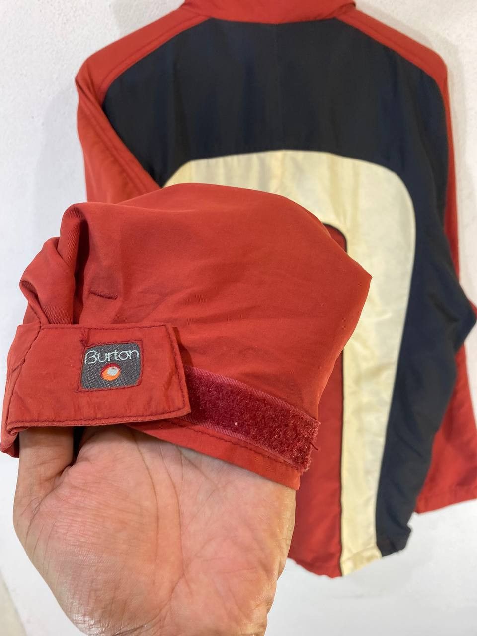 Burton vintage burton snowboards ski jacket nice design Size US M / EU 48-50 / 2 - 9 Thumbnail