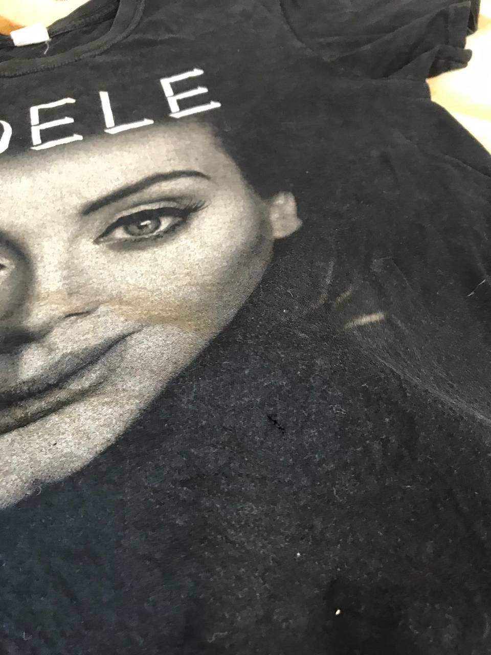 Band Tees 🔥 Adele World Tour 2016/2017 Graphic Print Art Music Vintage Size US L / EU 52-54 / 3 - 5 Thumbnail