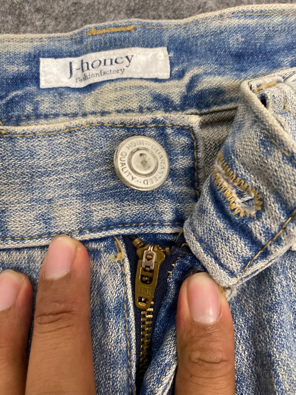 Japanese Brand j-honey japanese brand distressed denim nice design Size US 33 - 10 Thumbnail