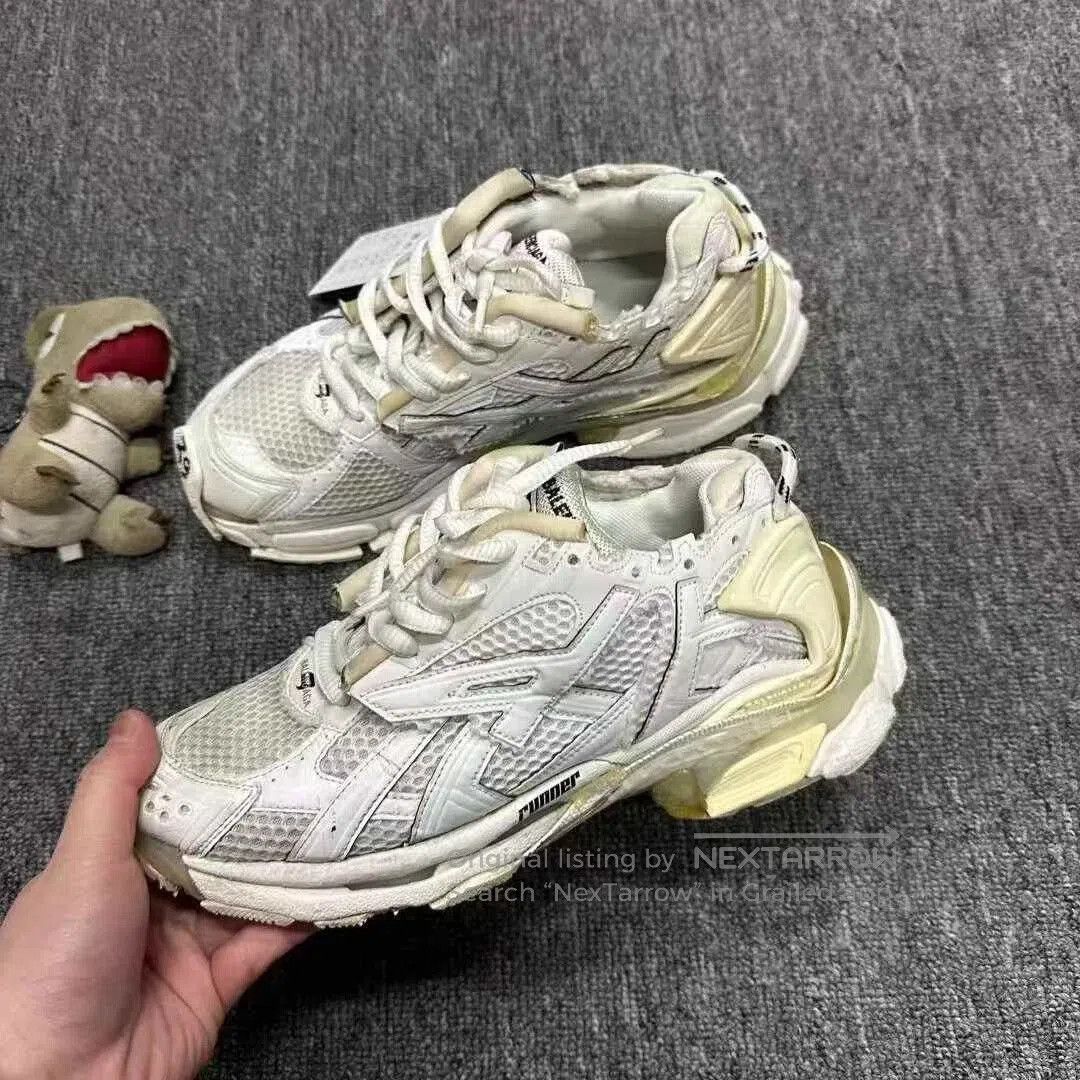 Balenciaga Balenciaga White Runner Size 39. Size US 6 / EU 39 - 2 Thumbnail