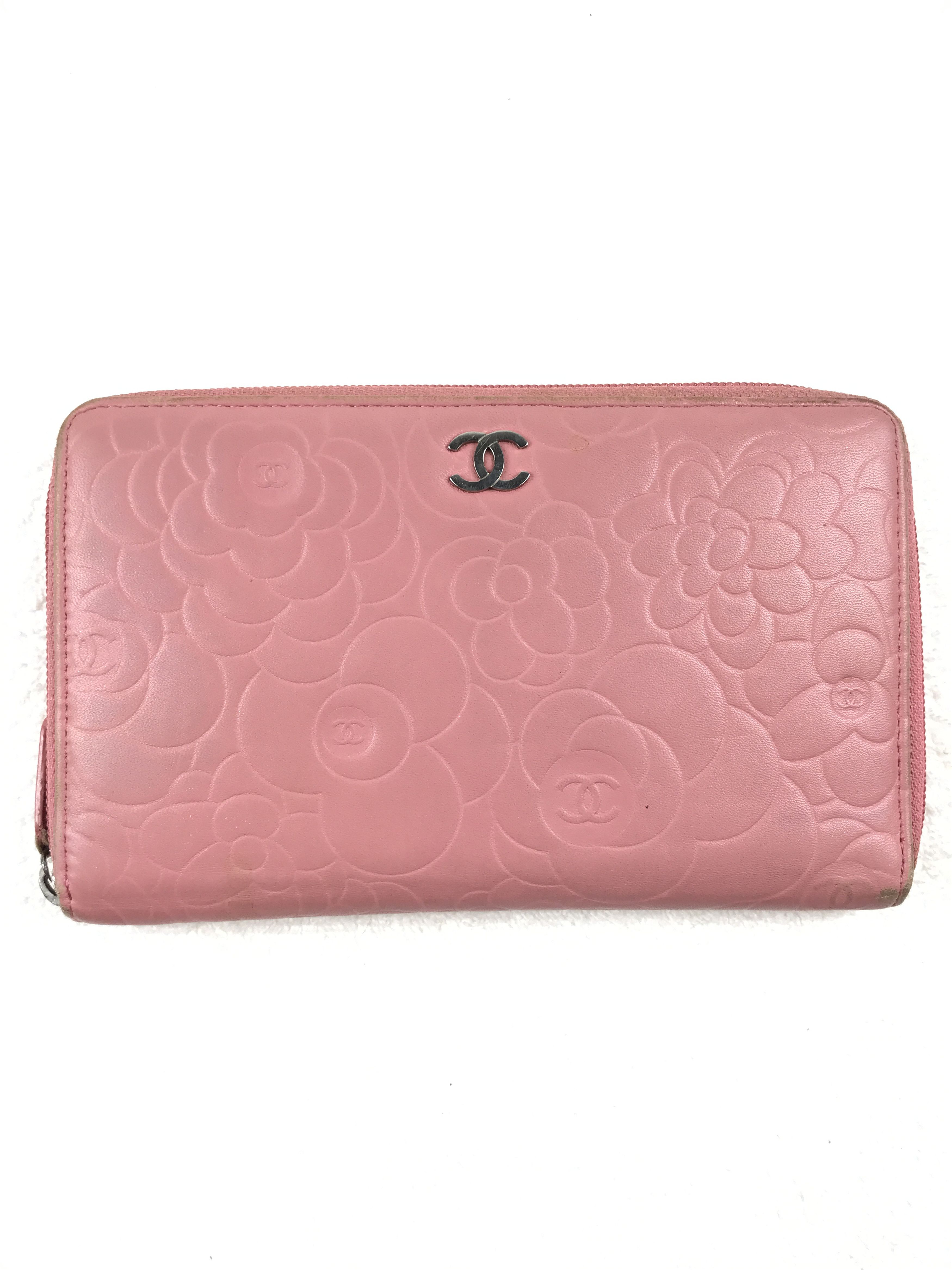 Chanel × Vintage Chanel Pink Embossed Camellia Wallet Zip Around With Box Size ONE SIZE - 5 Thumbnail