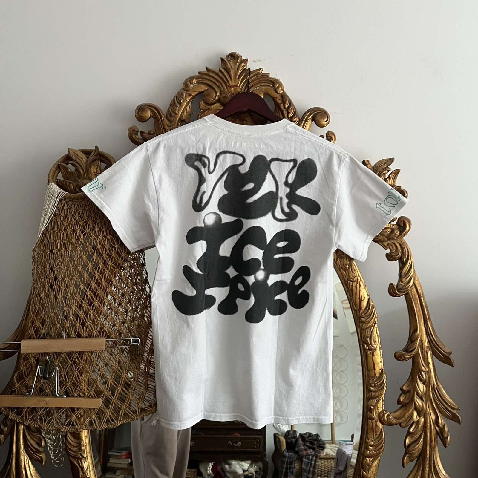 Other Ice Spice Y2K Tour Shirt Sz M Size US M / EU 48-50 / 2 - 3 Thumbnail