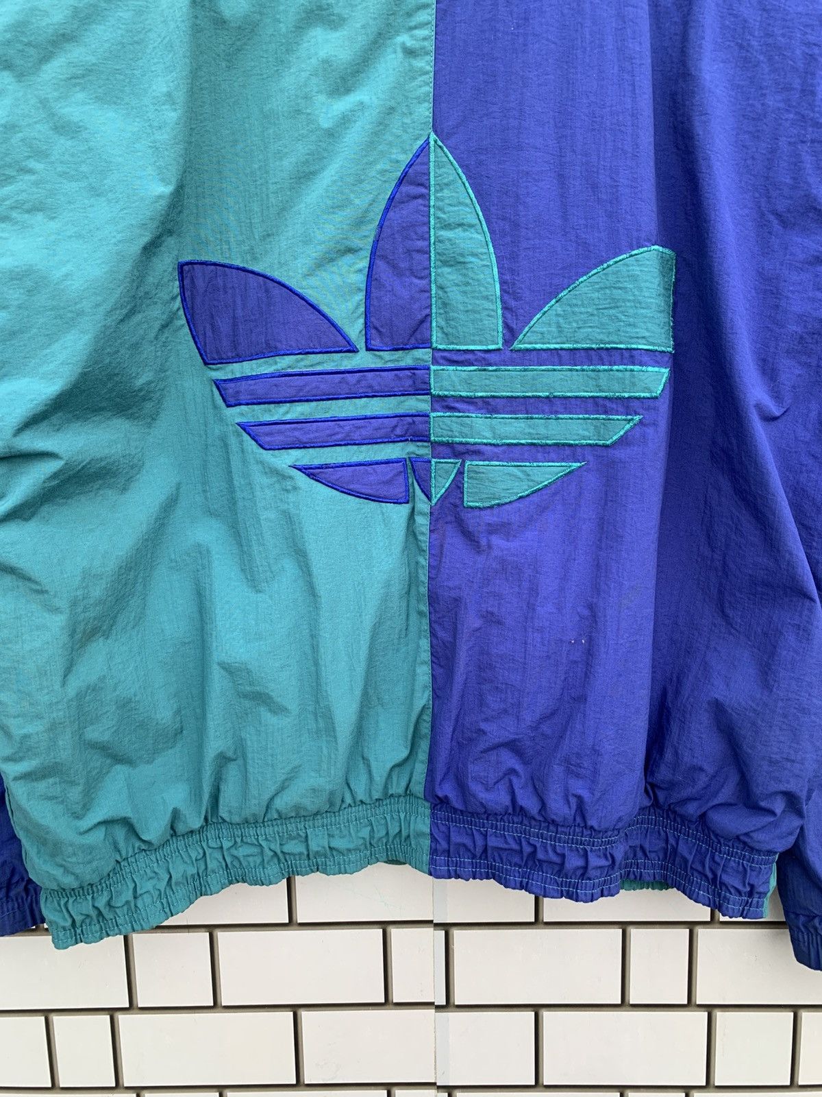 Adidas Vintage 90s Adidas Big Logo Oversized Jacket Size US L / EU 52-54 / 3 - 23 Thumbnail