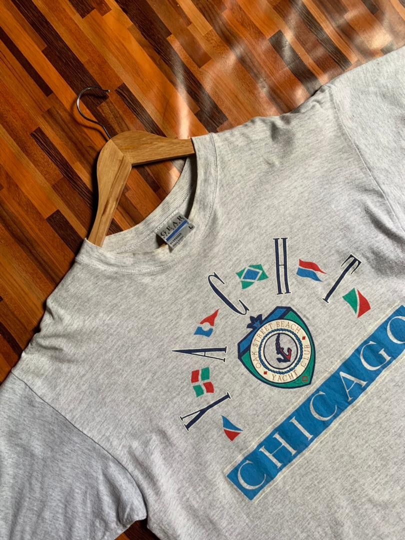 Vintage E30 Vintage YACHT CHICAGO T shirt MADE IN USA Size US L / EU 52-54 / 3 - 4 Thumbnail