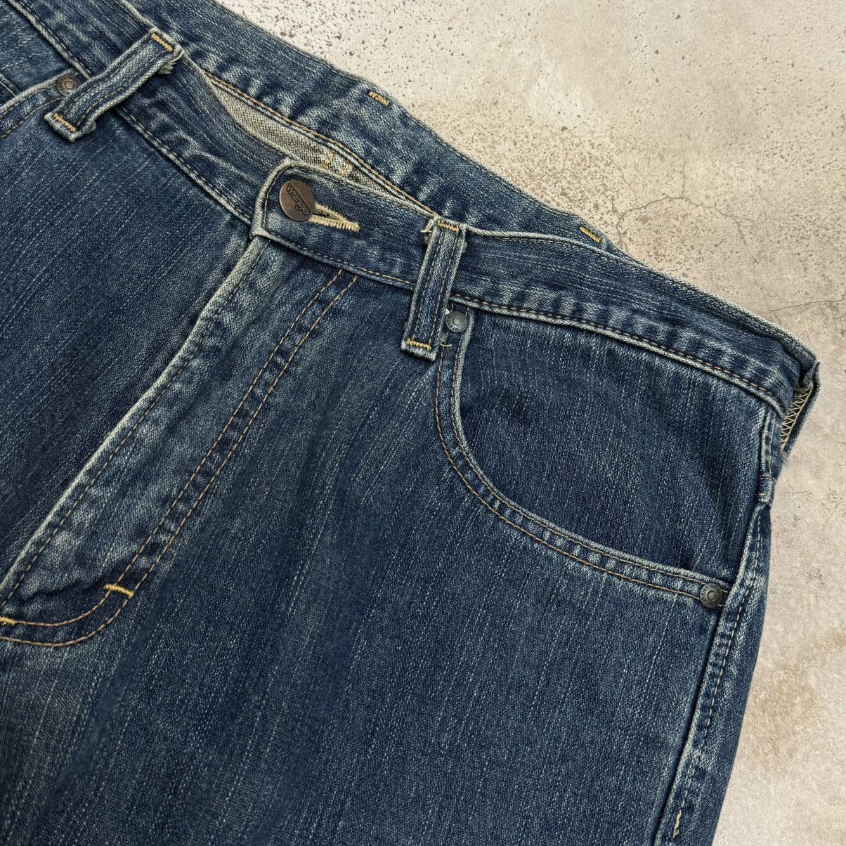 Wrangler Vintage 90s Basic Wrangler Relaxed Fit Denim Pants Size US 33 - 8 Thumbnail
