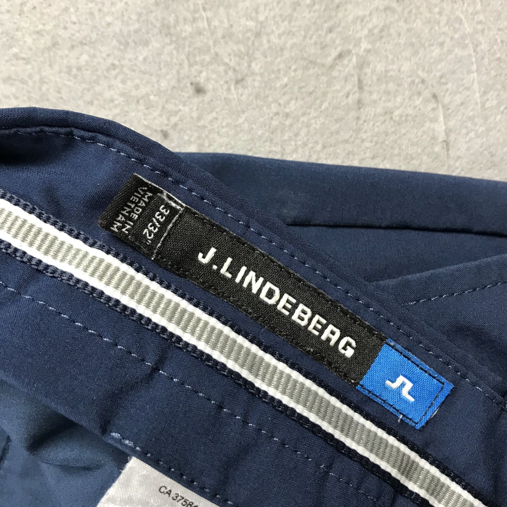 J.Lindeberg J.Lindeberg Golf Pants Mens 33x32 Blue Performance Stretch Logo Chino Casual Pants Mens 33 Blue Logo Sports 90s (adjusted within constraints) Size US 33 - 5 Thumbnail