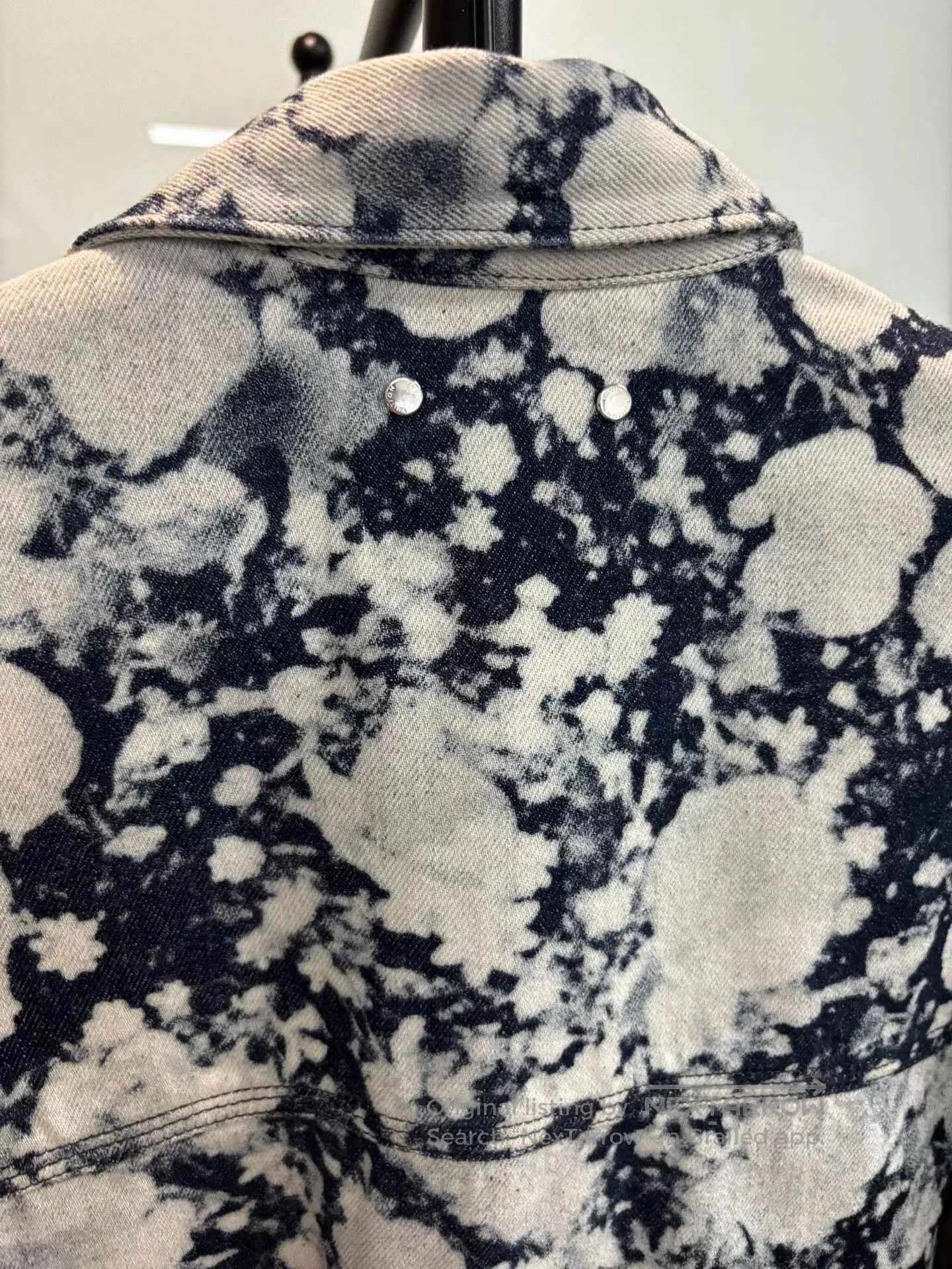 Louis Vuitton louis vuitton whimsical oversized jacket. Size US S / EU 44-46 / 1 - 6 Thumbnail