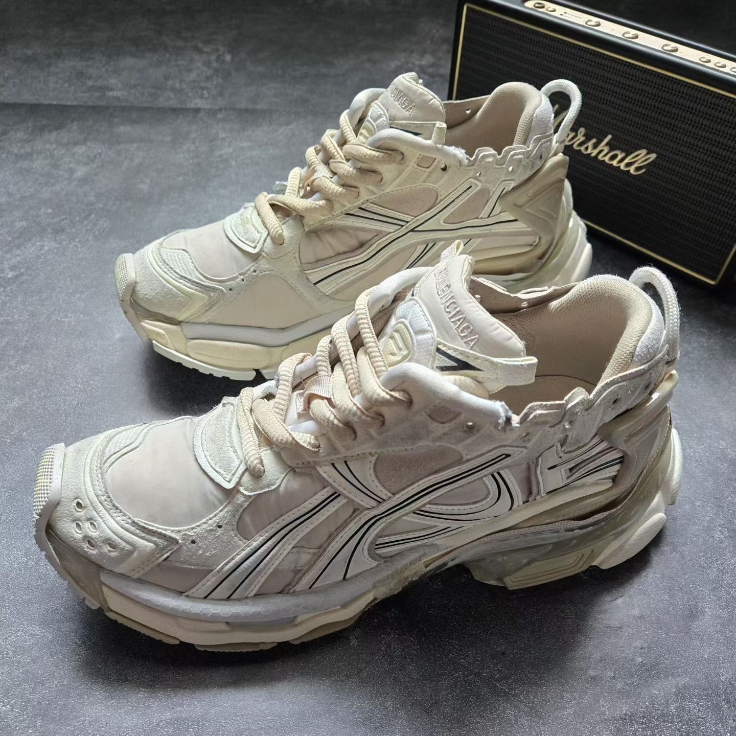 Balenciaga Balenciaga Running White Lowtop Sneakers 41 Men Size US 8.5 / EU 41-42 - 1 Thumbnail