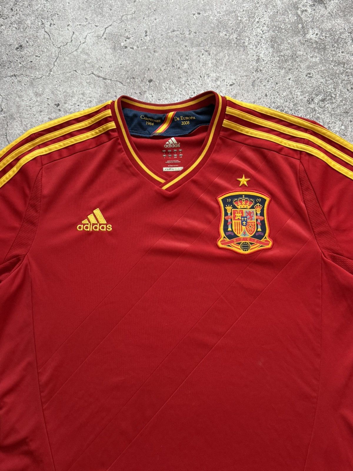 Adidas 🔥ADIDAS SPAIN EURO 2012 HOME SOCCER JERSEY SHIRT Size US L / EU 52-54 / 3 - 4 Thumbnail