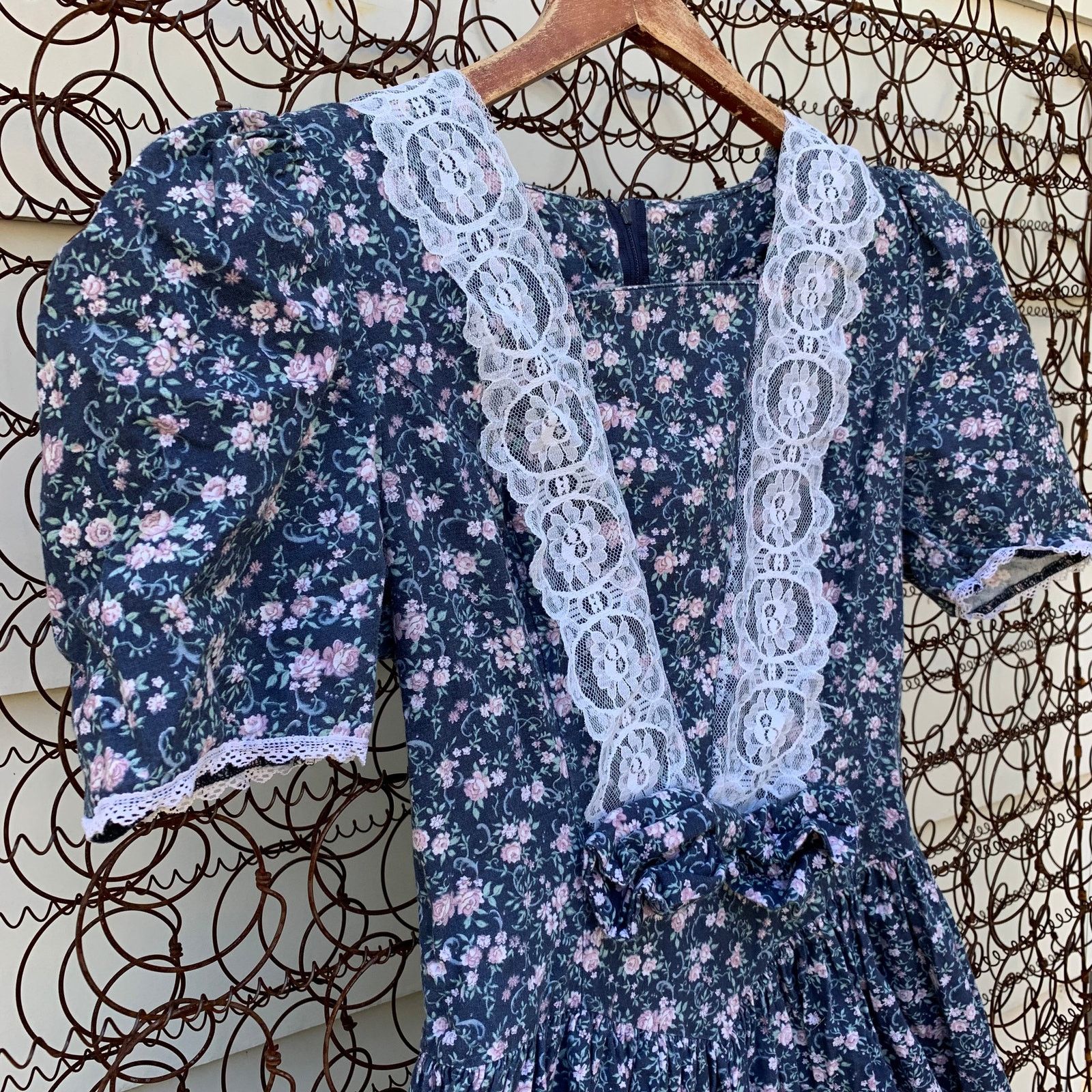 Vintage Gunne Sax Jessica McClintock floral lace cottagecore dress Size M / US 6-8 / IT 42-44 - 3 Thumbnail