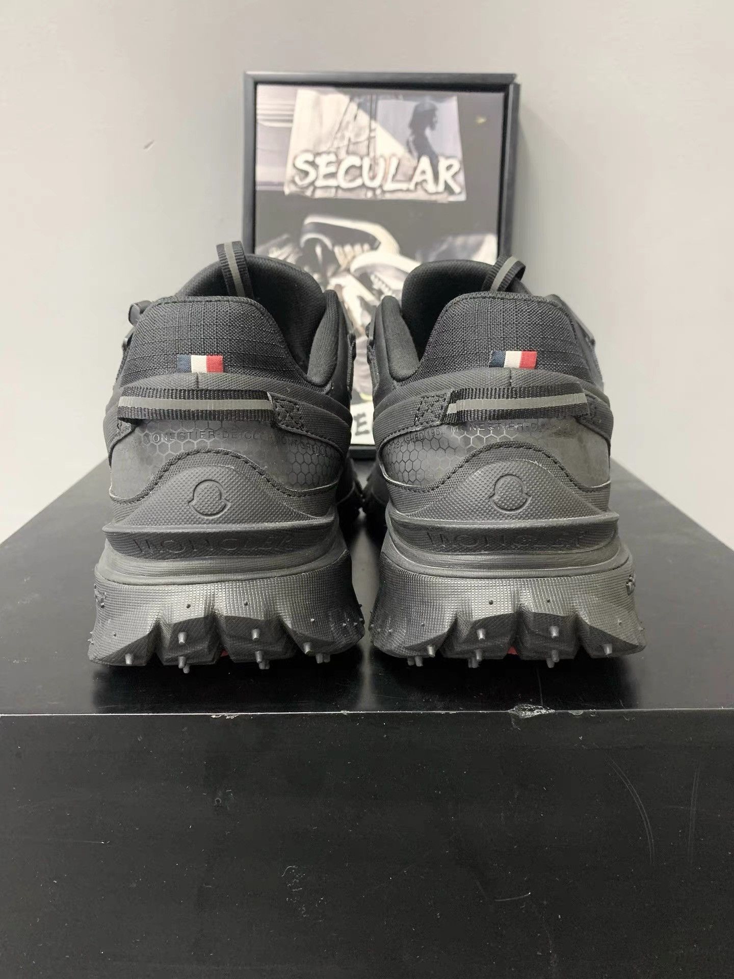 Moncler Moncler Black Tire Dad Sneakers K34 Size US 11 / EU 44 - 7 Thumbnail