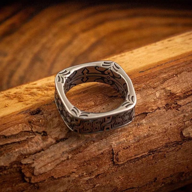 Jewelry × Vintage SIZE 10 Irish Crazy Celtic Knot Square Vintage Ring Size ONE SIZE - 6 Thumbnail