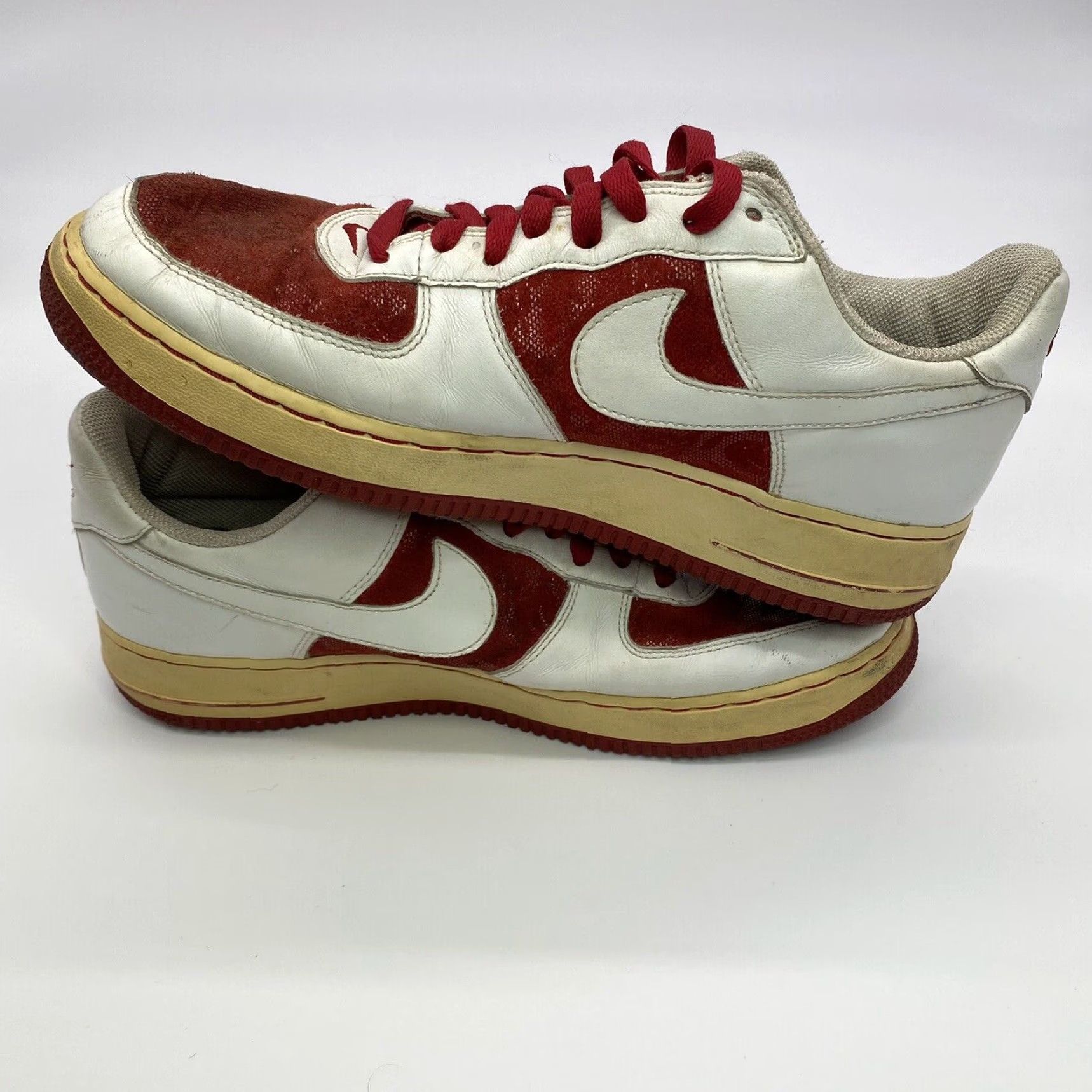 Nike VINTAGE Nike Air Force 1 WMNS Sneaker Women’s US 11.5 EU 44 Leather Varsity Red White 2005 Size US 9 / IT 39 - 7 Thumbnail
