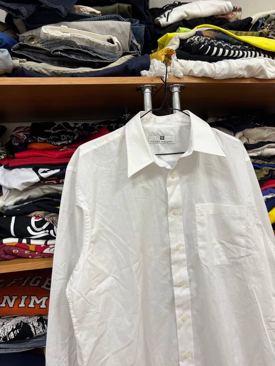 Balmain Vintage Balmain Basic Button Up Shirt Luxury Size US L / EU 52-54 / 3 - 2 Thumbnail