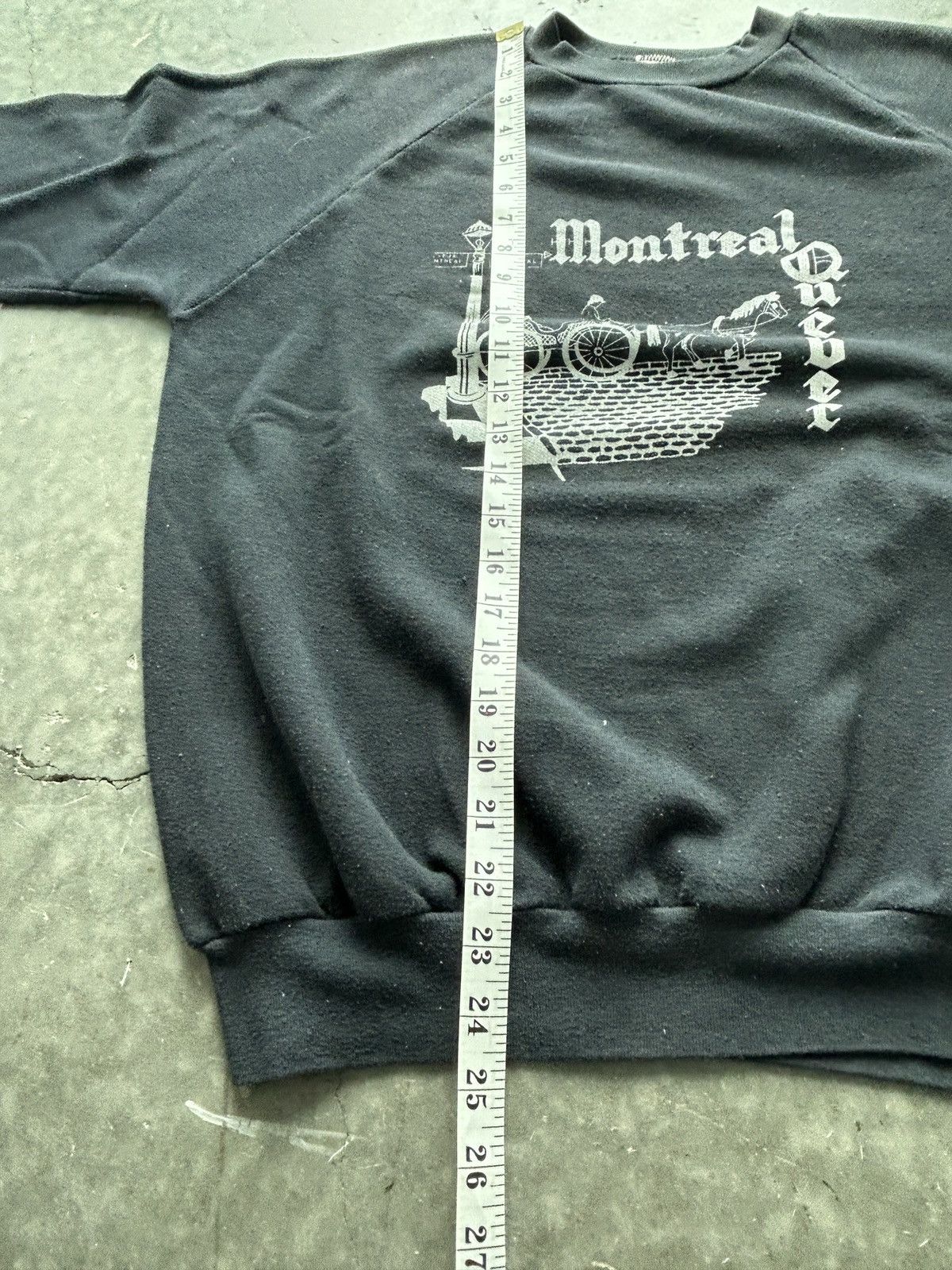 Vintage Vintage 90s Montreal Quebec Raglan Sweatshirt Size US M / EU 48-50 / 2 - 7 Thumbnail