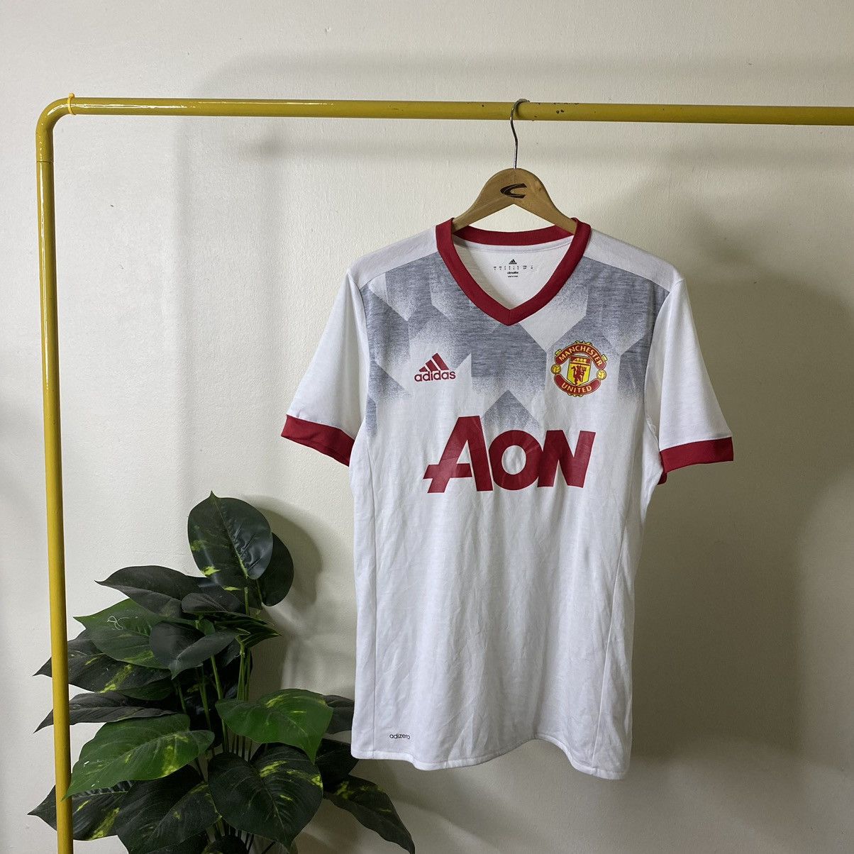 Adidas Y2K Adidas Manchester United Training Football Shirt Size US M / EU 48-50 / 2 - 1 Thumbnail