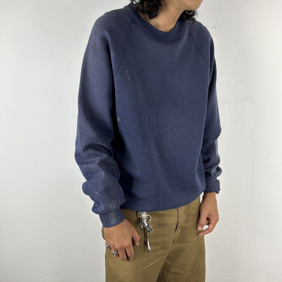 Vintage 1980s Trashed Russell Sweatshirt Size US L / EU 52-54 / 3 - 3 Thumbnail