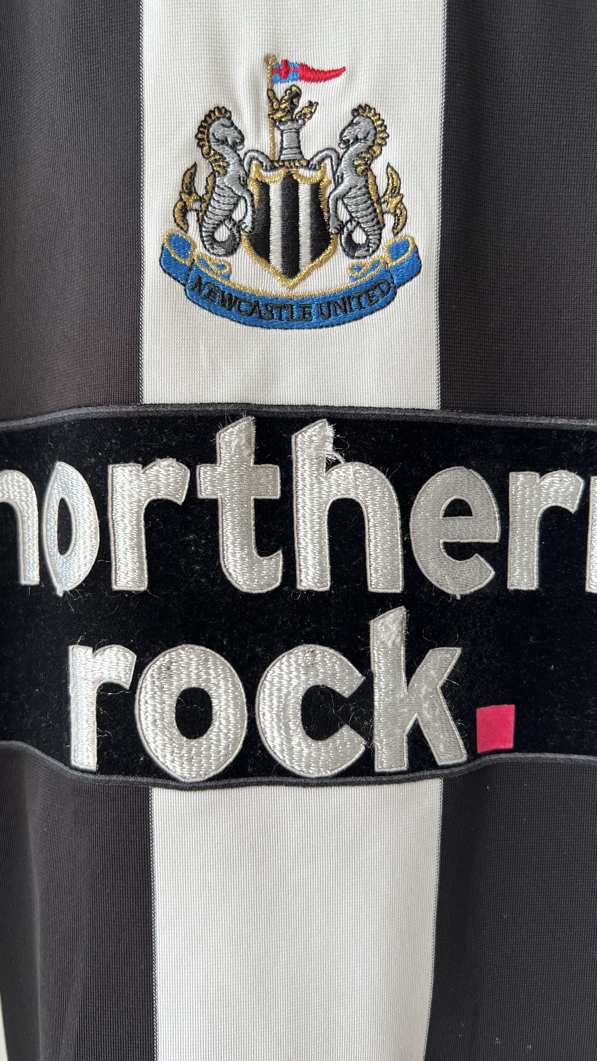 Adidas (L) Newcastle 2007-09 Home Shirt Alan Smith #17 Kit Size US L / EU 52-54 / 3 - 7 Thumbnail
