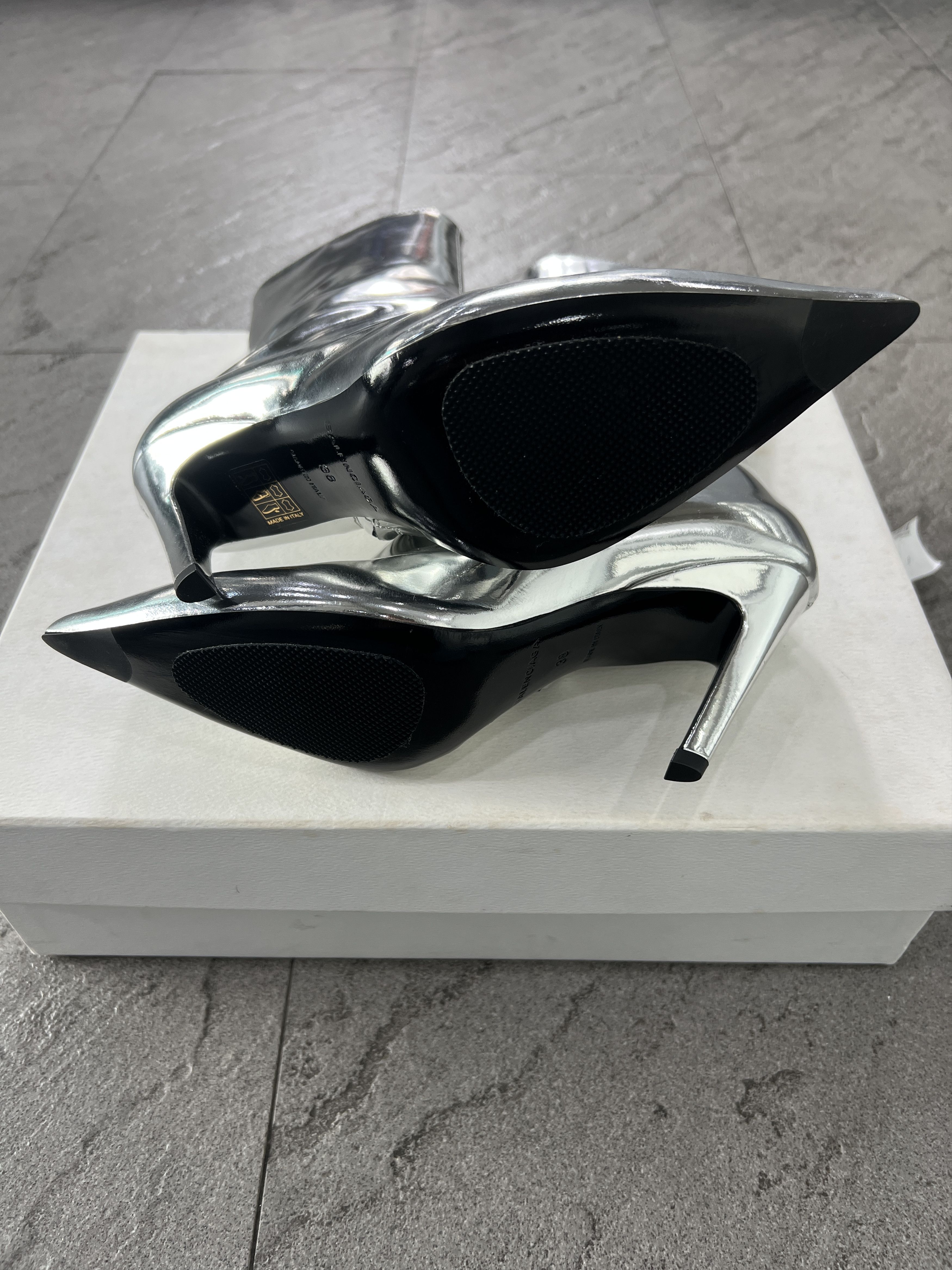 Balenciaga Balenciaga Knife boots in metallic silver EU38 Rare Find Size US 8 / IT 38 - 6 Thumbnail