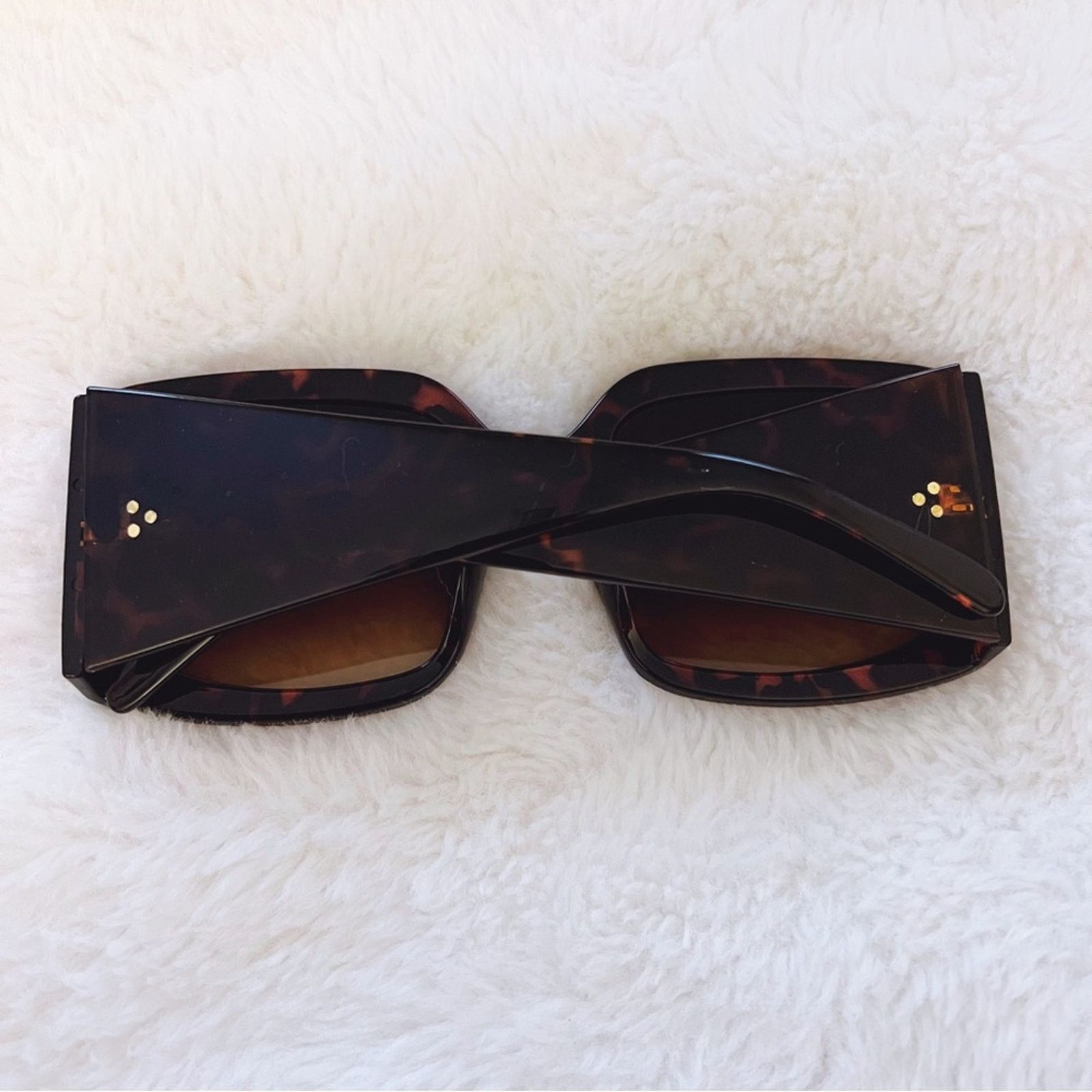 Other Fiona Brown Oversized Rectangle Thick Sunglasses Size ONE SIZE - 11 Thumbnail