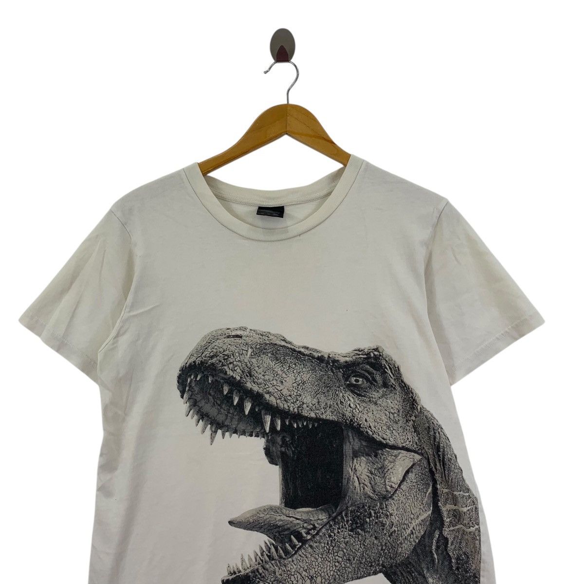 Vintage GU x JURASSIC PARK WOLRD Movie Film Dinosaur Tee Shirt Top Size M / US 6-8 / IT 42-44 - 2 Thumbnail
