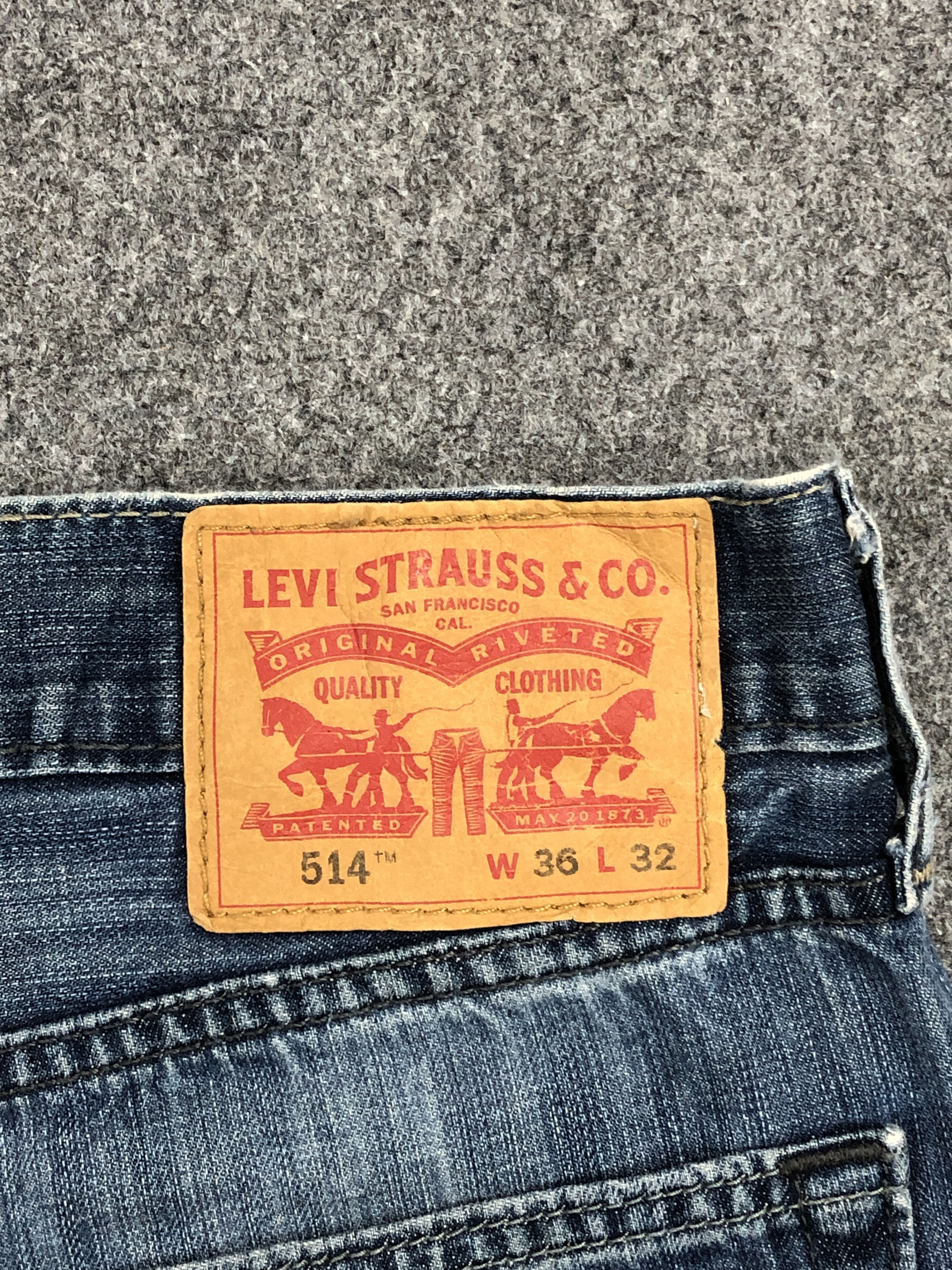 Levi's Vintage Levis 514 Lightwash Blue Jeans DP2290 Size US 37 - 5 Thumbnail