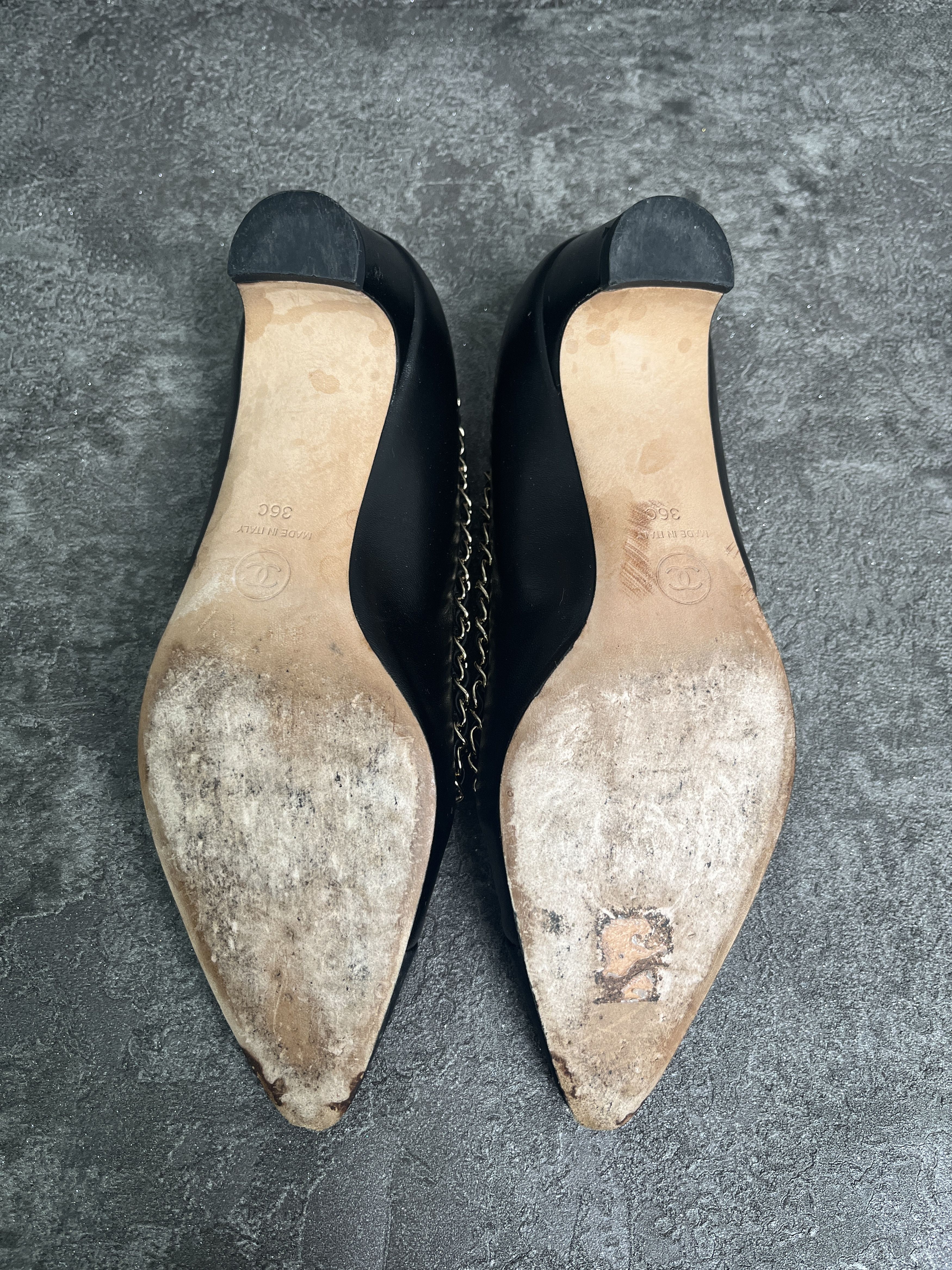 Chanel Chanel Black Leather Shoes With On-Tone Cloth Cap Toe Size US 6 / IT 36 - 6 Thumbnail
