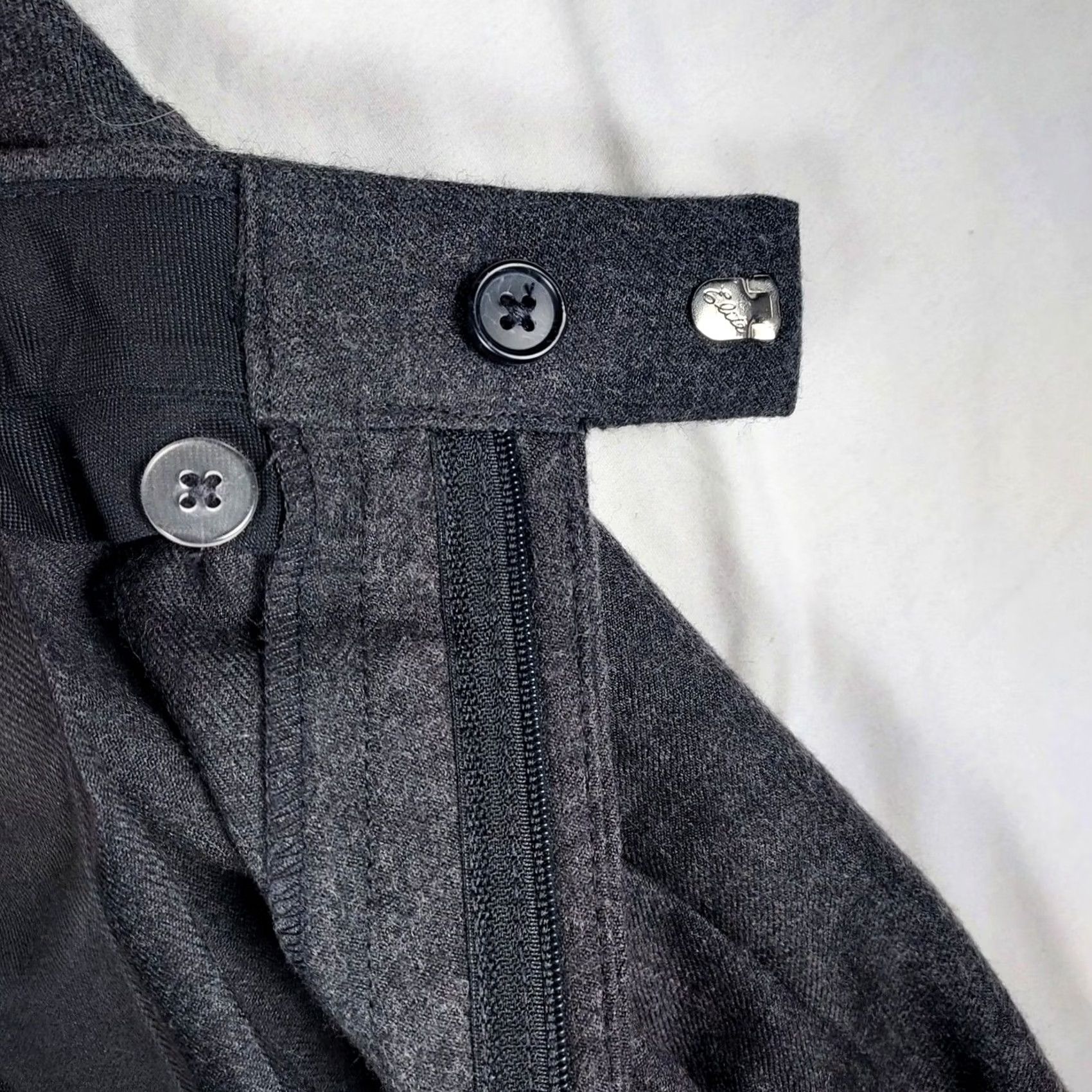 Eddie Bauer Eddie Bauer Wool Dress Pants Mens 38x32 Gray Classic Fit Slacks Trousers Dress Pants Mens 38x32 Gray Classic Fit Slacks Trousers Size US 38 / EU 54 - 2 Thumbnail