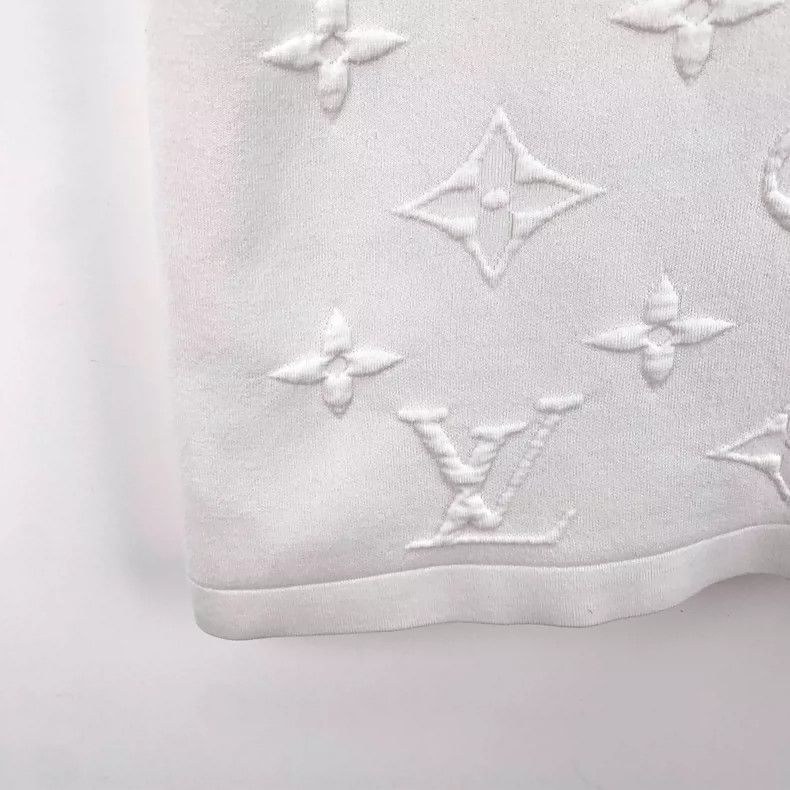 Louis Vuitton Louis Vuitton White logo embossed full-print cotton crew n Size XS / US 0-2 / IT 36-38 - 4 Thumbnail