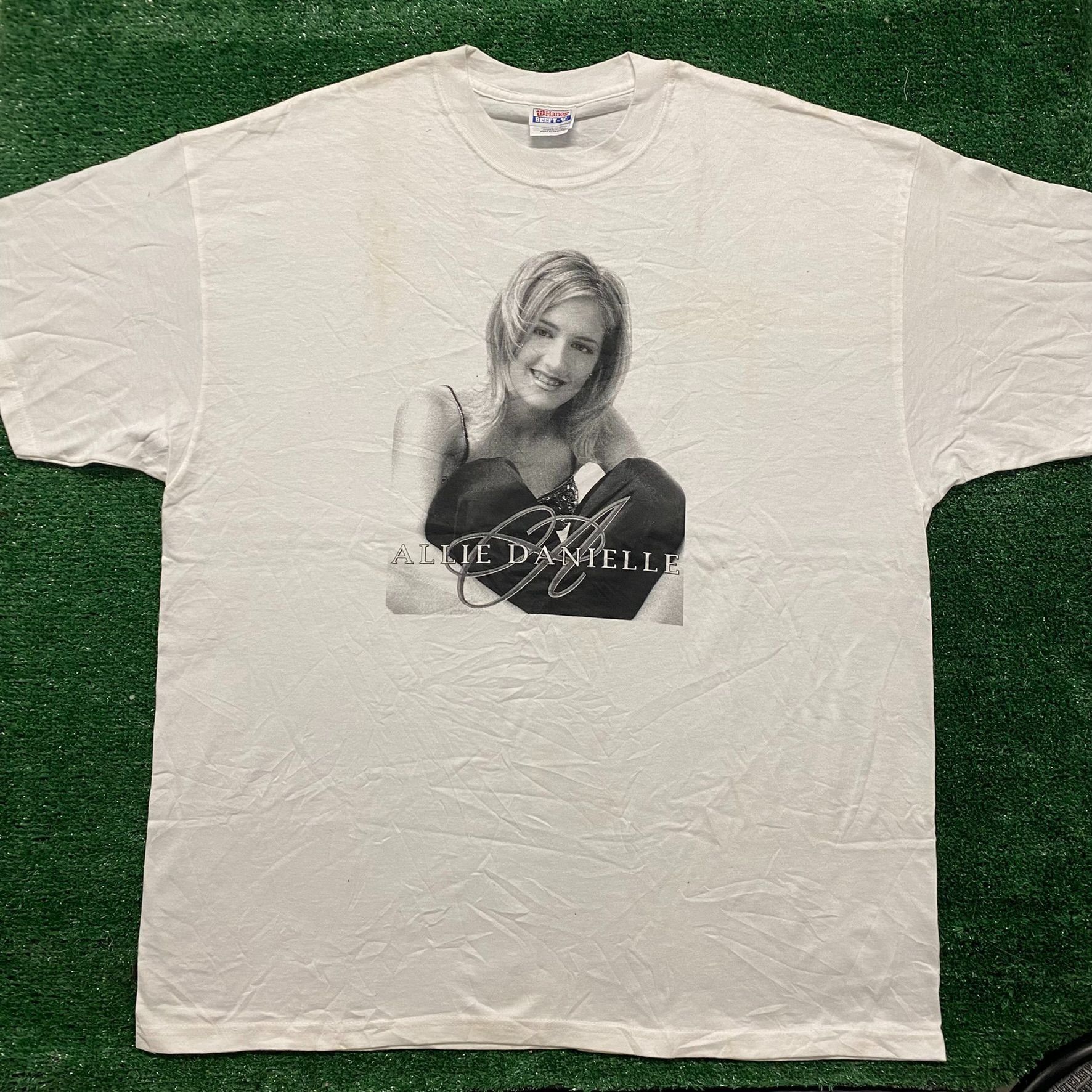 Hanes Vintage 2001 Allie Danielle Country Singer T-Shirt Texas Mus Size US XL / EU 56 / 4 - 1 Thumbnail